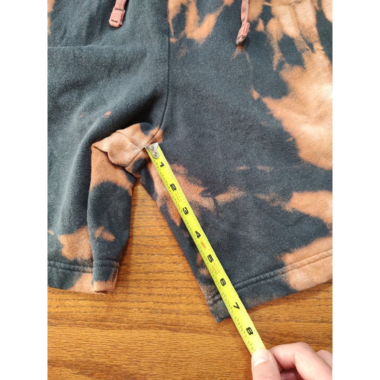 Under Armour Under Armour Sweat Shorts Black Tie Dye Acid Wash Mens Medium Logo Sweat Shorts Tie Dye Athletic Size US 28 / EU 44 - 7 Thumbnail
