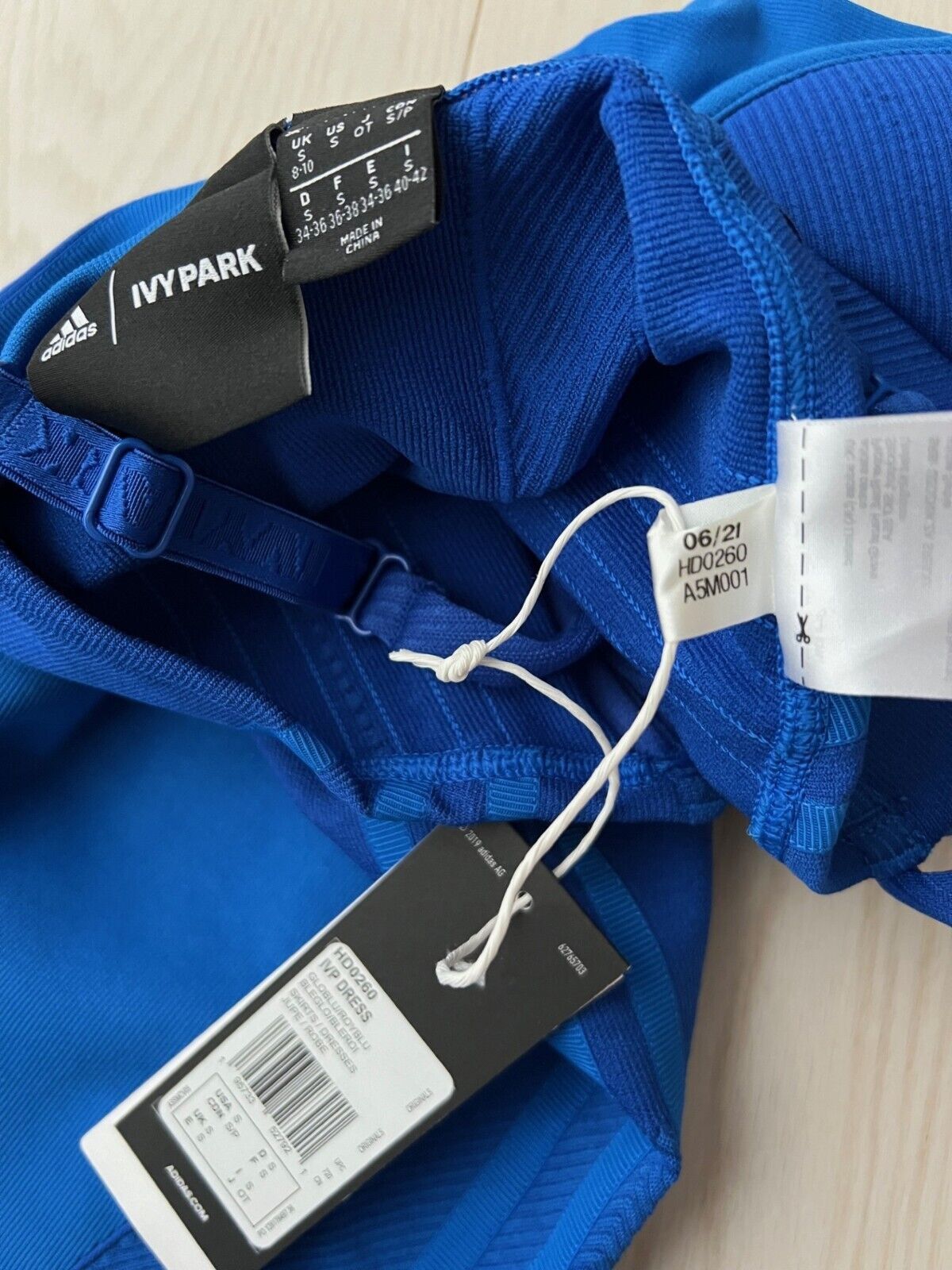 Adidas Adidas x Ivy Park HD0260 Bodycon Dress Glory Blue ( S ) Size S / US 4 / IT 40 - 9 Thumbnail