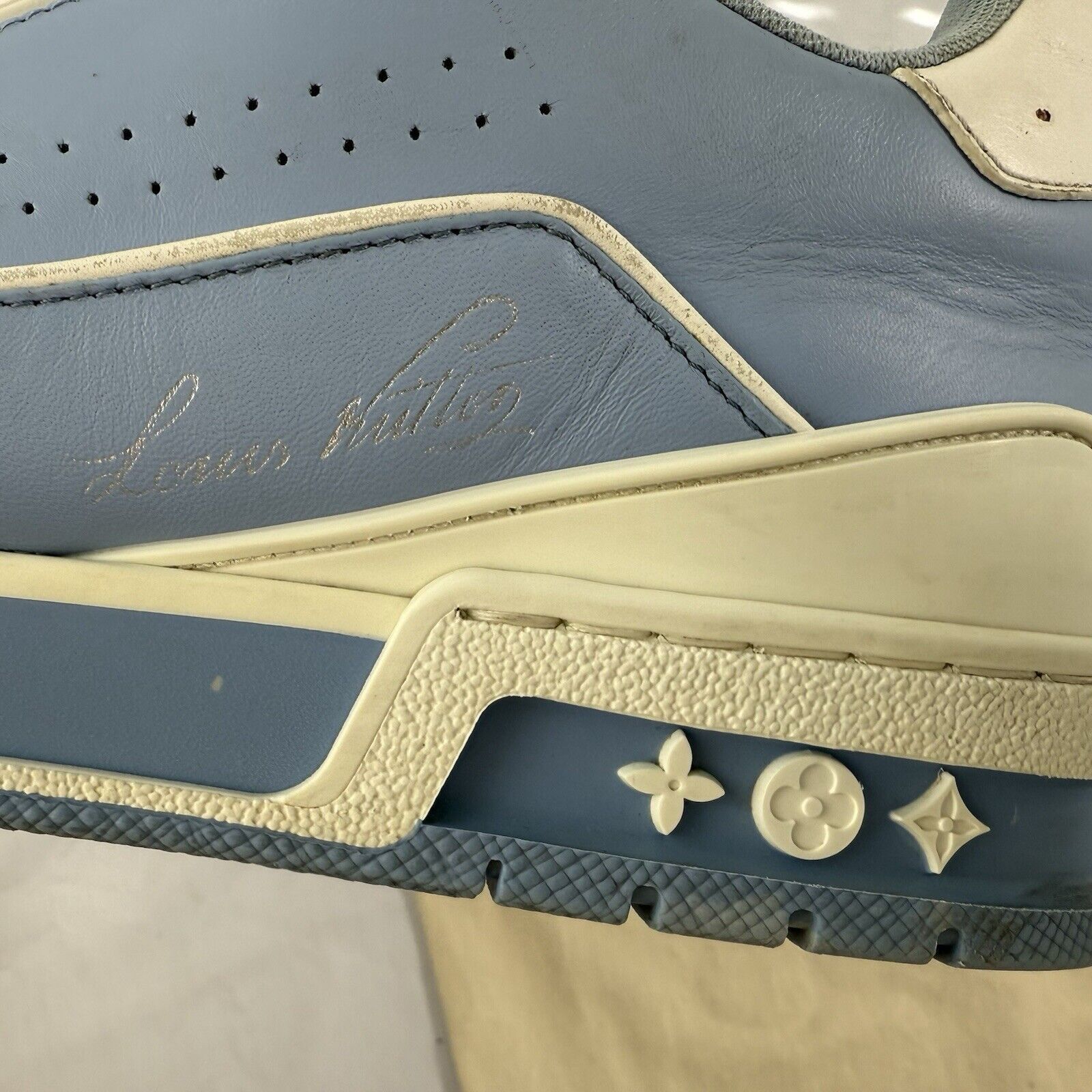 Louis Vuitton Louis Vuitton LV Trainer Sneakers Baby Blue Size 9 US Size US 9 / EU 42 - 7 Thumbnail