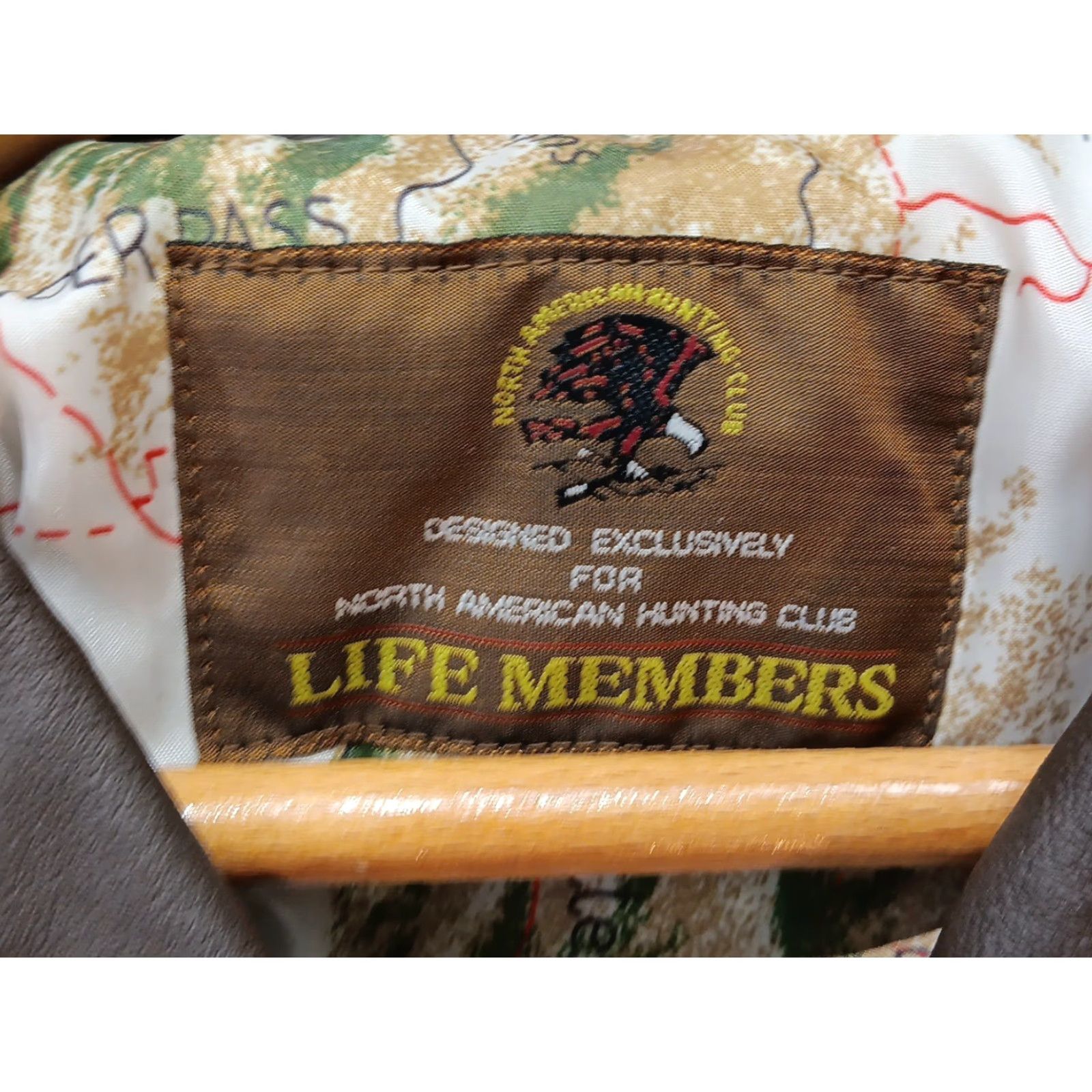 Vintage VINTAGE North American Hunting Club Life Member Brown Leather Jacket Men 2XL Bomber Coat Full Zip Embroidered Size US XXL / EU 58 / 5 - 4 Thumbnail