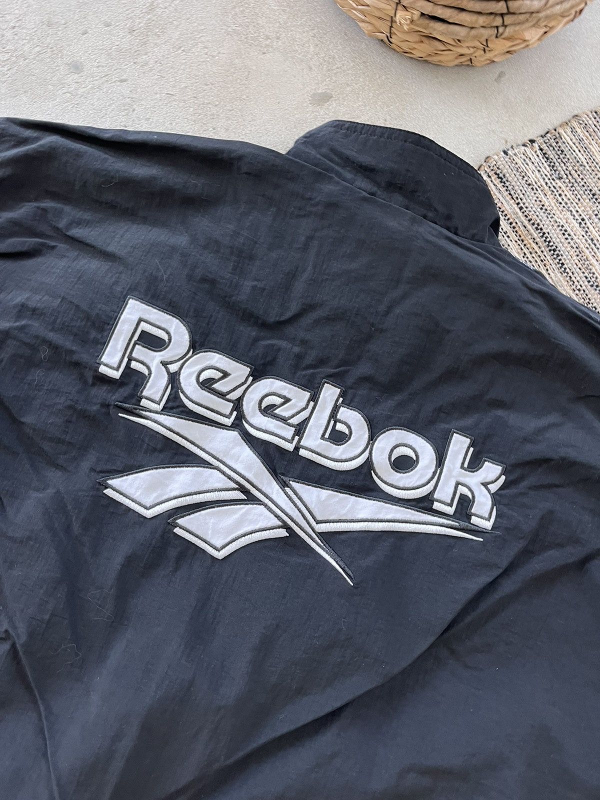 Reebok Reebok Track Jacket Black White Retro logo Sportswear Y2K Size US L / EU 52-54 / 3 - 15 Thumbnail