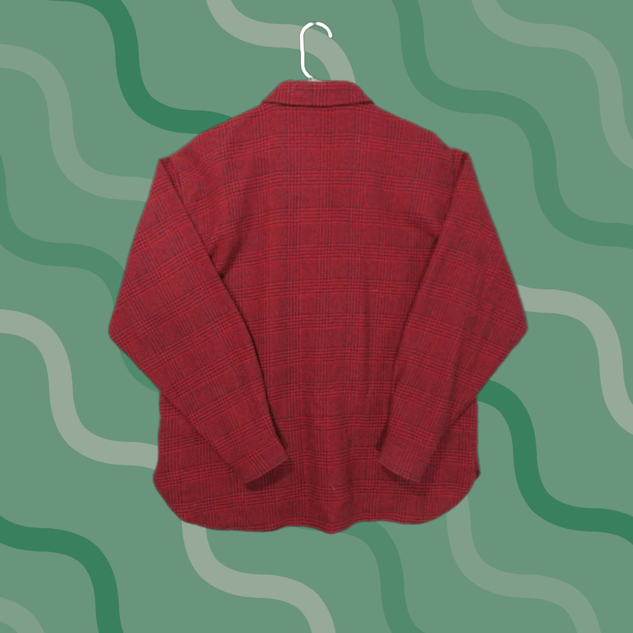 Vintage VINTAGE Woolrich Shirt Womens 16 Red Plaid Wool Long Sleeve Button Down USA Size XXL / US 16-18 / IT 52-54 - 1 Thumbnail
