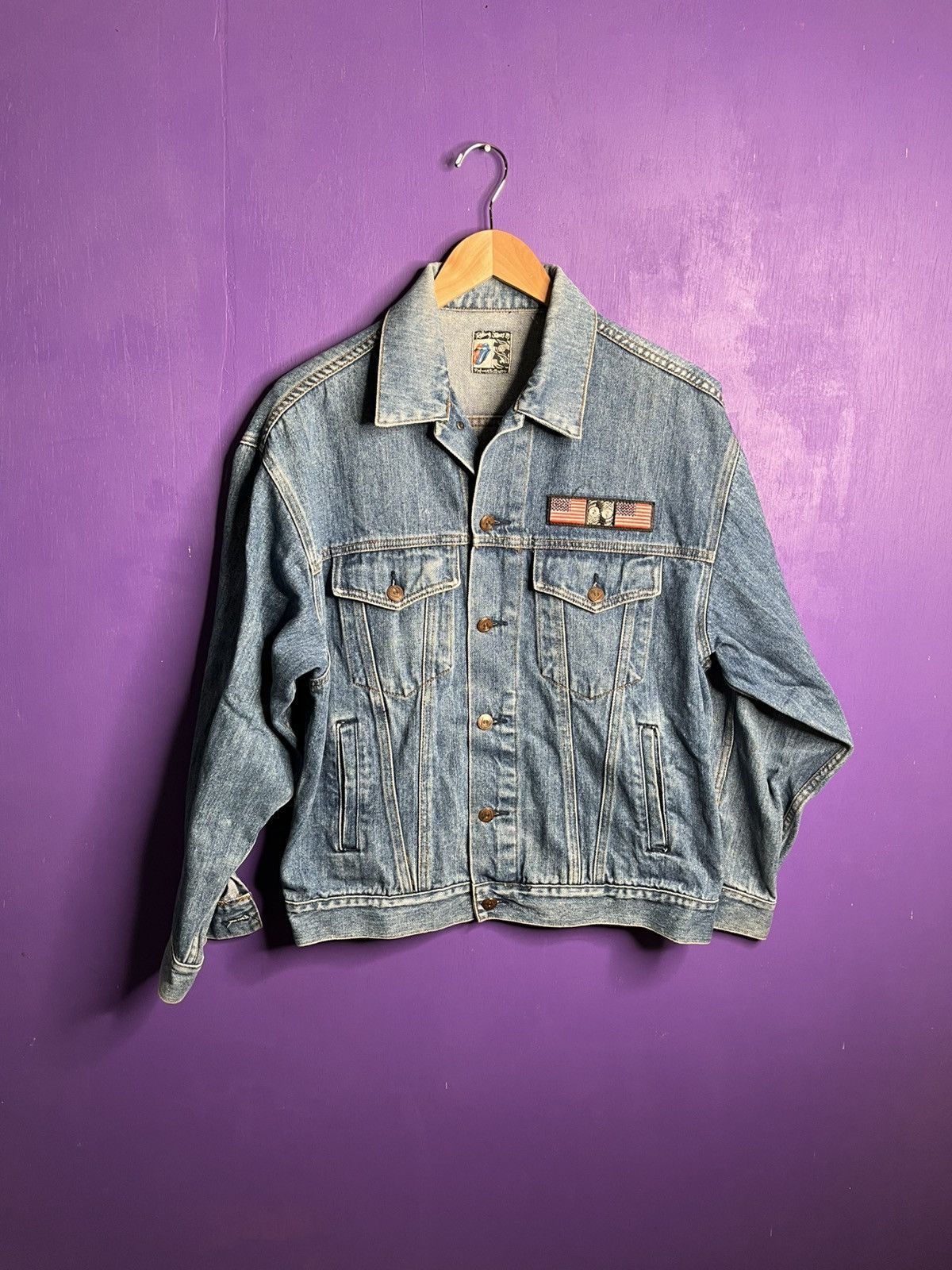 The Rolling Stones × Vintage Vintage 1989 Rolling Stones flag patch denim jacket Size US M / EU 48-50 / 2 - 1 Thumbnail