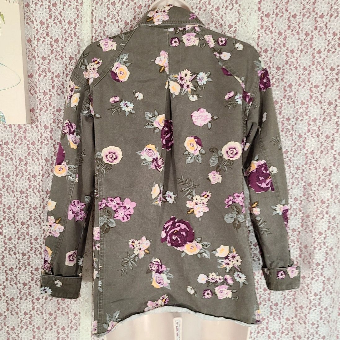 Levi's Levi's oversized green floral cargo thin jean jacket size xs Size XS / US 0-2 / IT 36-38 - 3 Thumbnail
