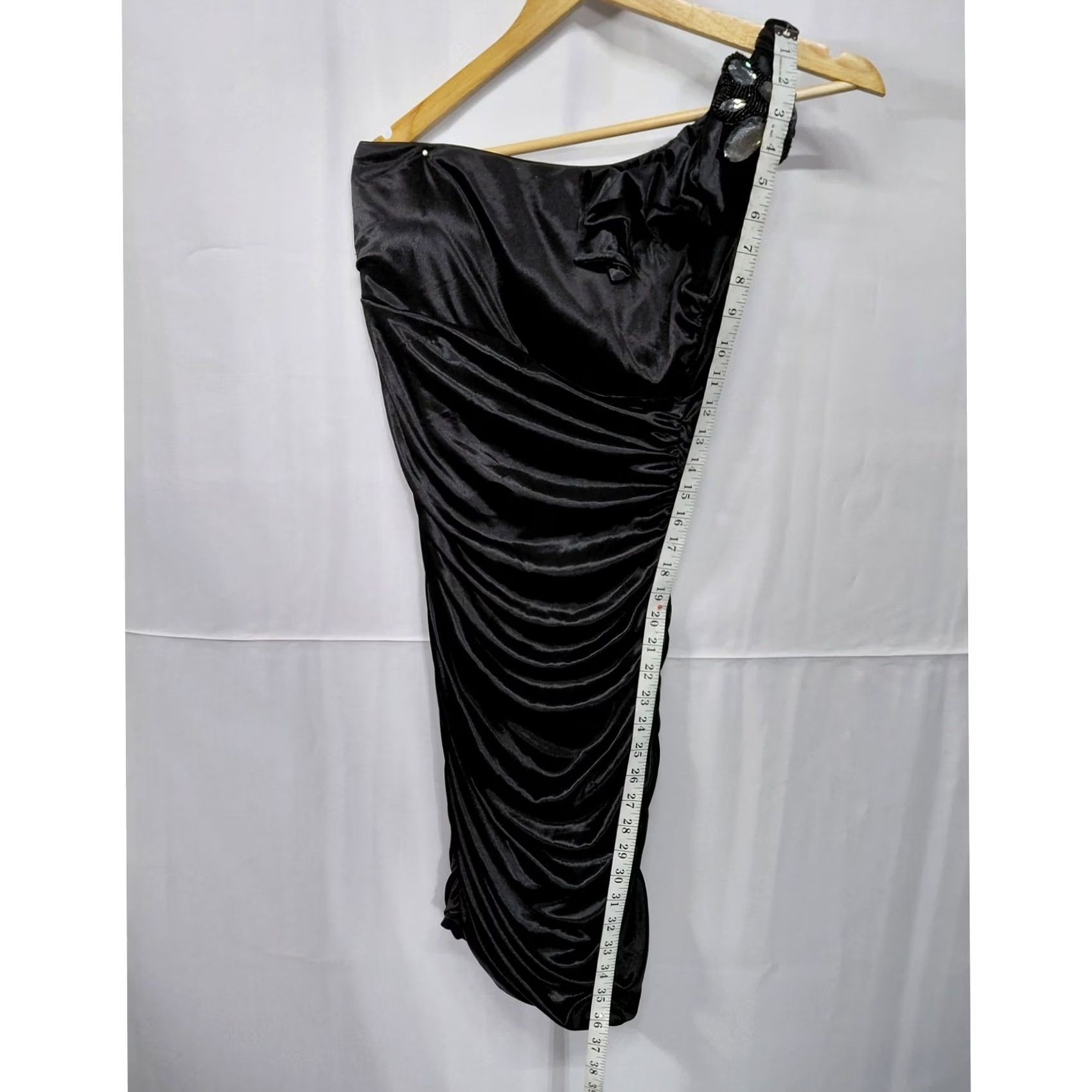 Vintage Ruby Rox One Shoulder Black Ruched Cocktail Dress Beaded Strap Size L Women Sleeveless Midi Dress Satin Polyester Blend 0? Size L / US 10 / IT 46 - 8 Thumbnail