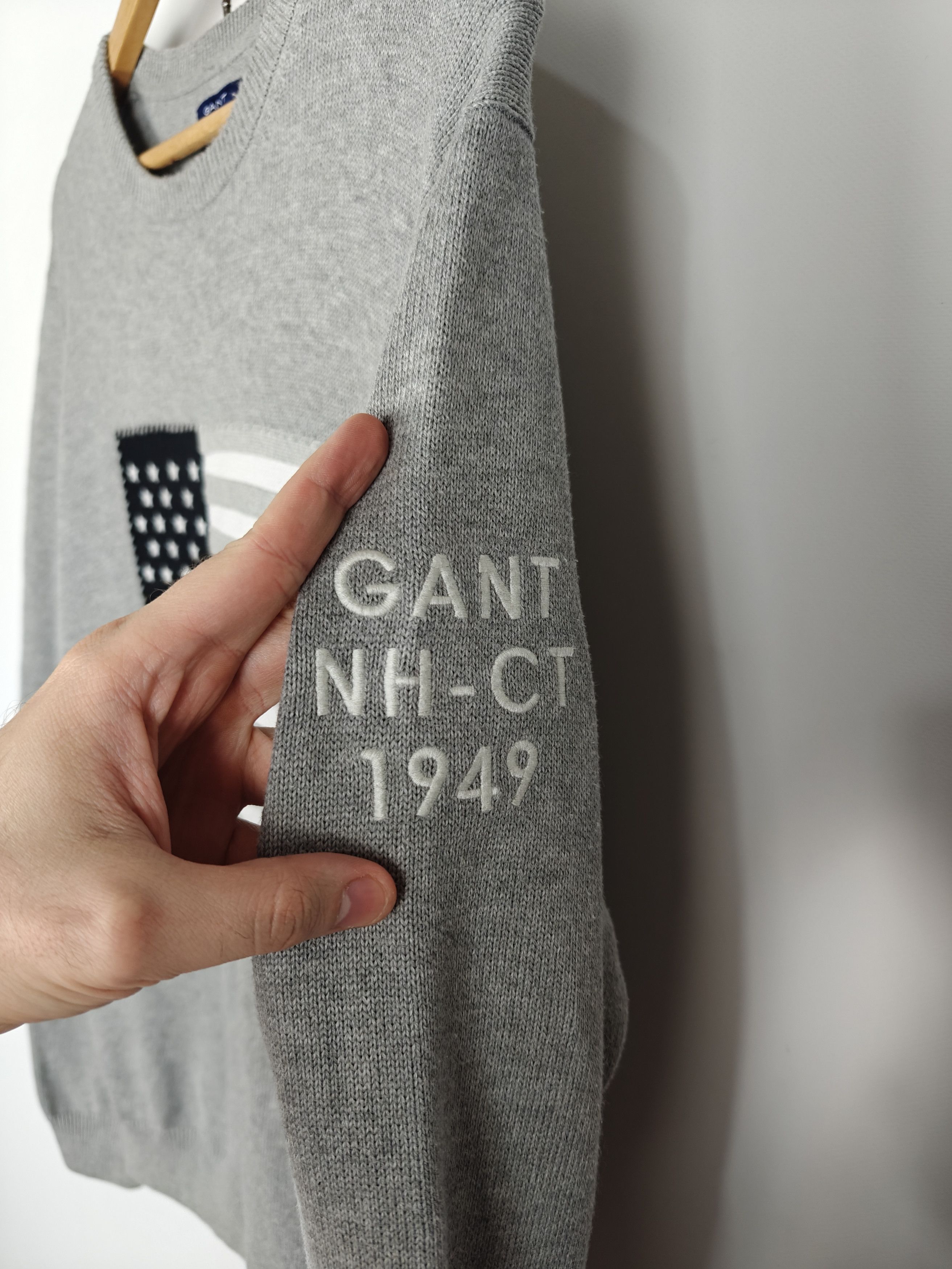 Gant Gant Knit Sweater Crewneck Cener USA Flag Logo Gray size L Size US L / EU 52-54 / 3 - 7 Thumbnail