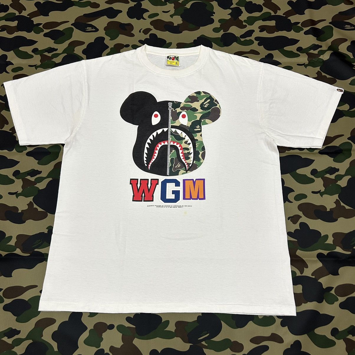 Bape × Medicom Toy Bape X Bearbrick Shark 1st Camo WGM Tee Size US XL / EU 56 / 4 - 1 Thumbnail