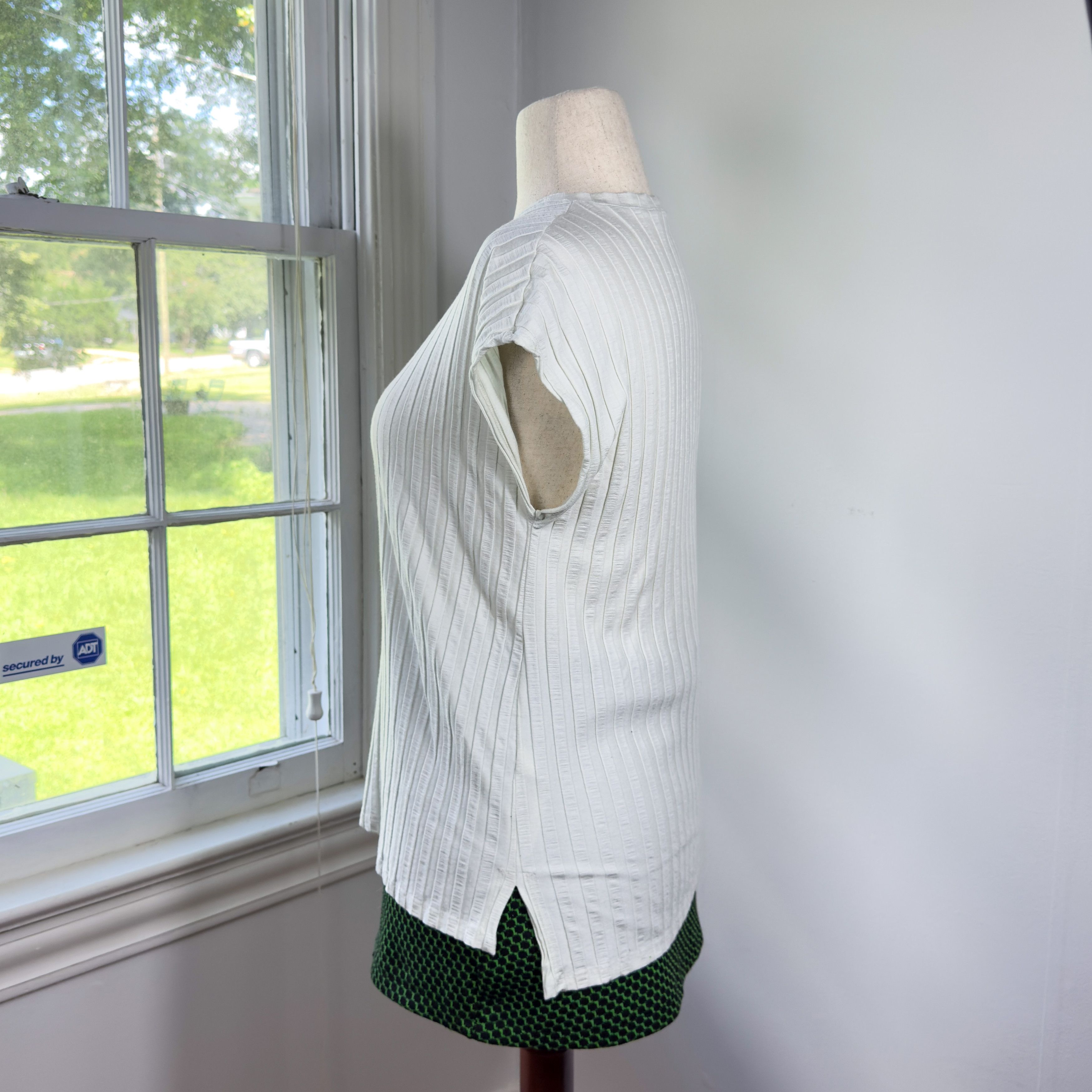 Eileen Fisher Eileen Fisher Wide Rib Stretch Ribbed Boxy White Top Small Size S / US 4 / IT 40 - 3 Thumbnail