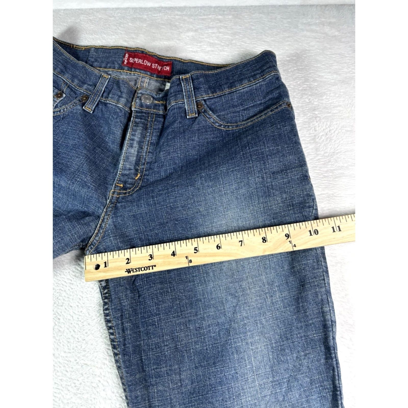 Levi's Levi's 518 Jeans Women's Jeans 9 Jr Blue Denim Bootcut Dark Wash Stretch Size 30" / US 8 / IT 44 - 6 Thumbnail