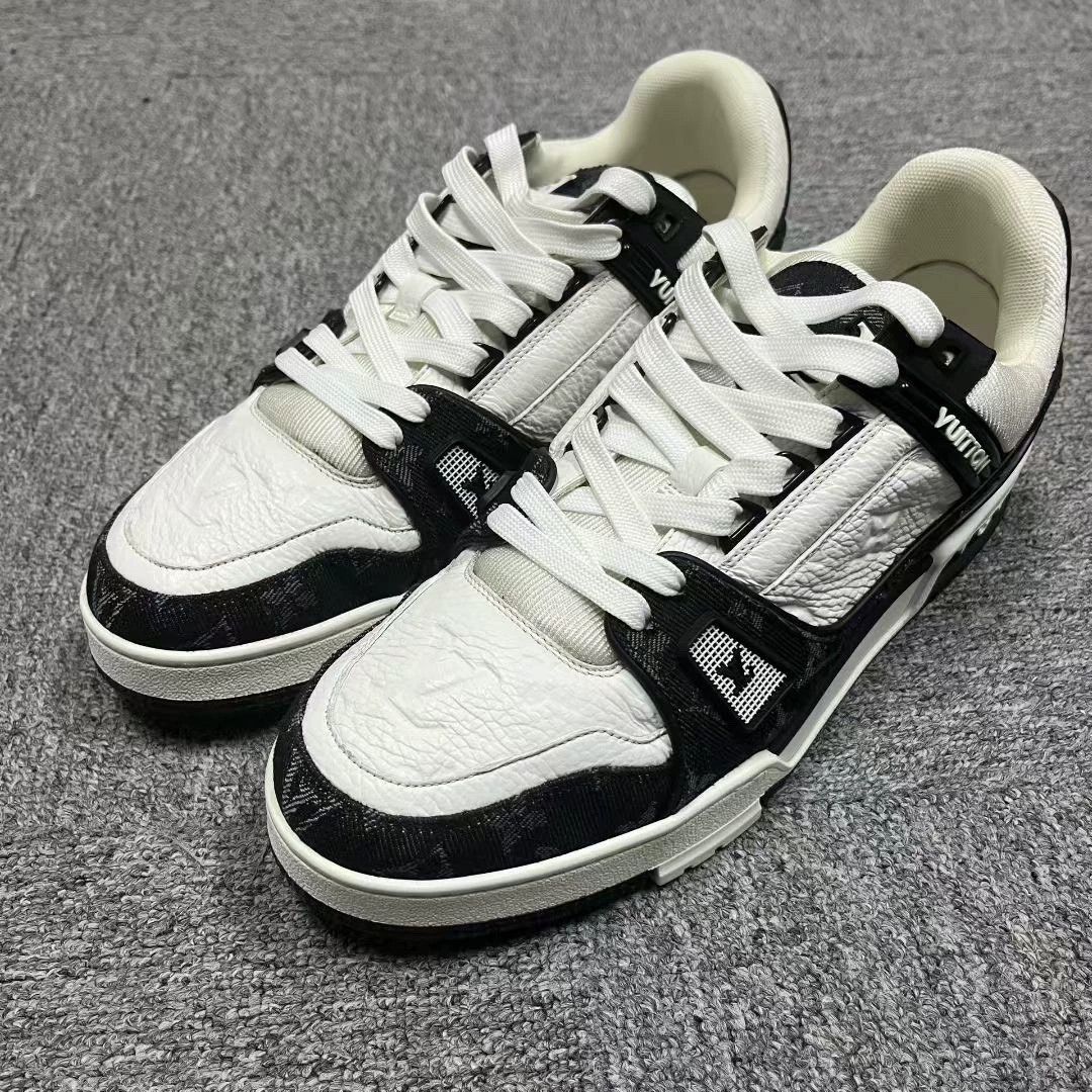 Louis Vuitton louis vuitton panda print low-top sneakers Size US 8.5 / EU 41-42 - 1 Thumbnail