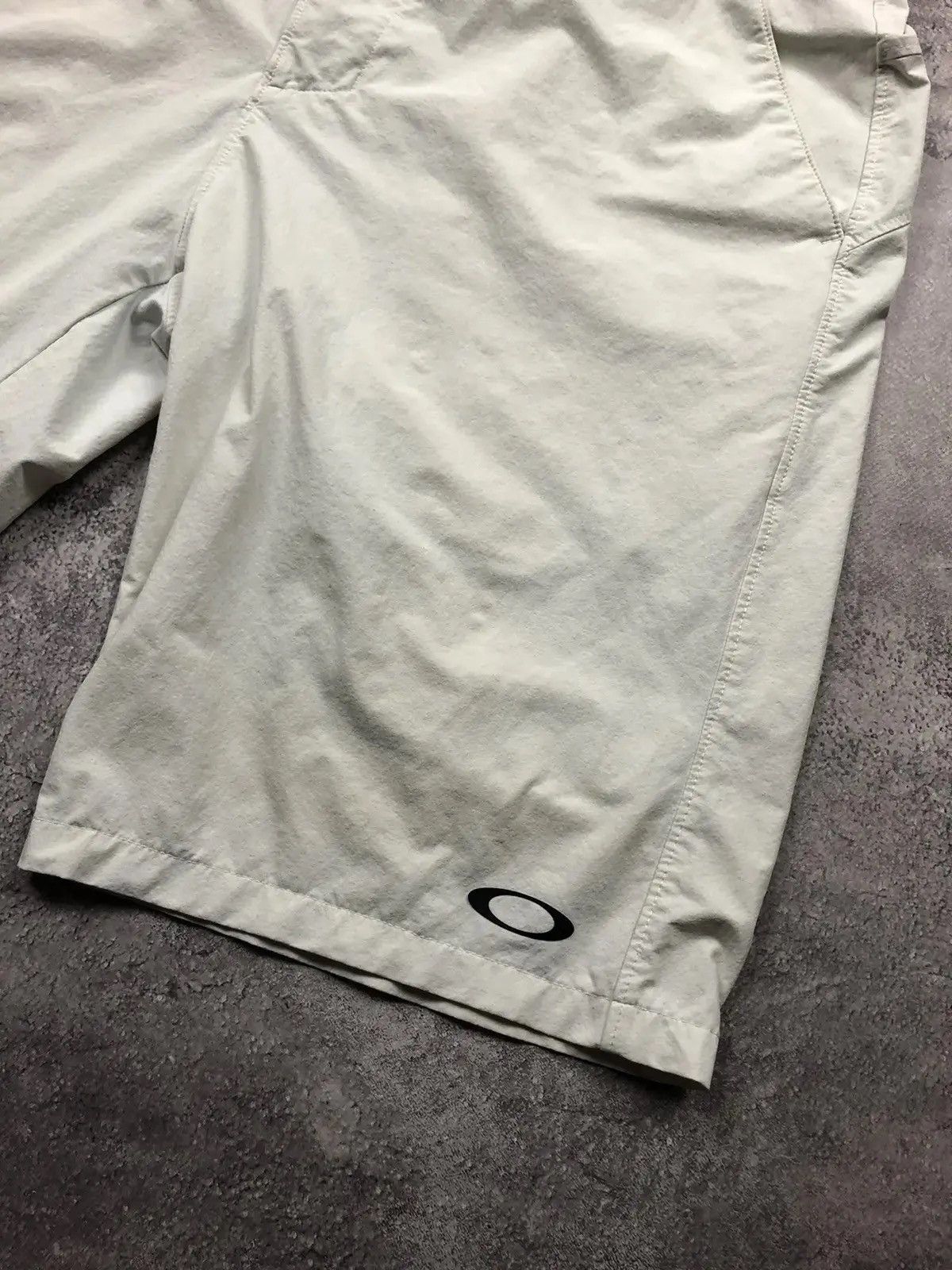 Oakley OAKLEY Hype Streetwear Outdoor Gorpcore Shorts Mini Logo Size US 32 / EU 48 - 2 Thumbnail