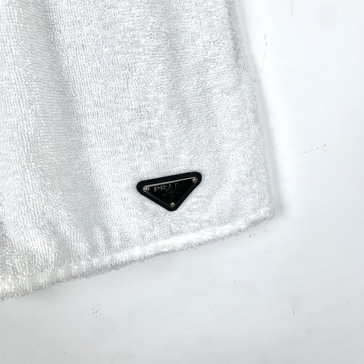 Prada Prada White Triangle Logo Cotton Terry Casual Shorts K26WX Size 27" / US 4 / IT 40 - 4 Thumbnail