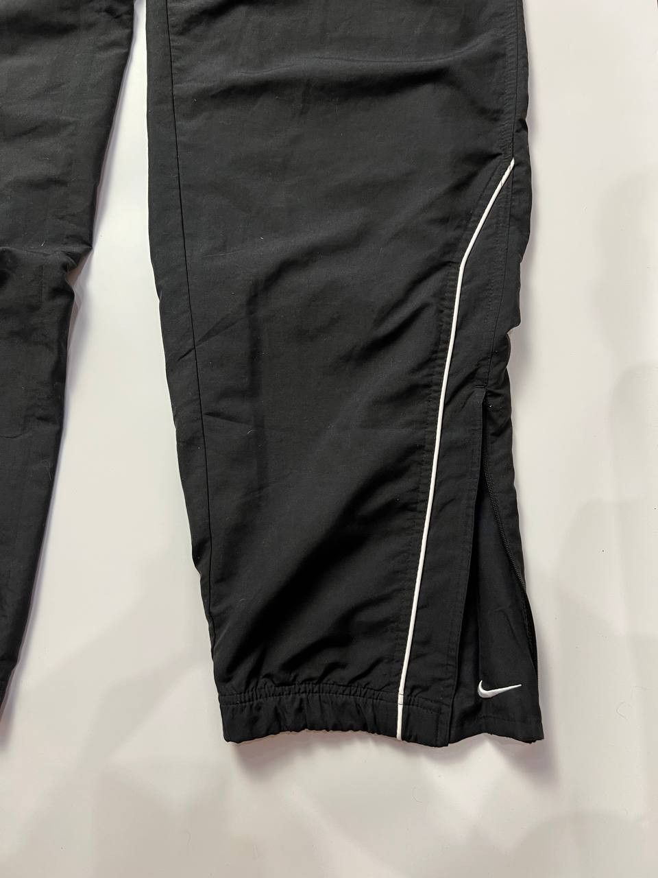 Nike 👖 Nike Black Track Pants – Minimalist Sportswear Staple Size US 37 - 5 Thumbnail