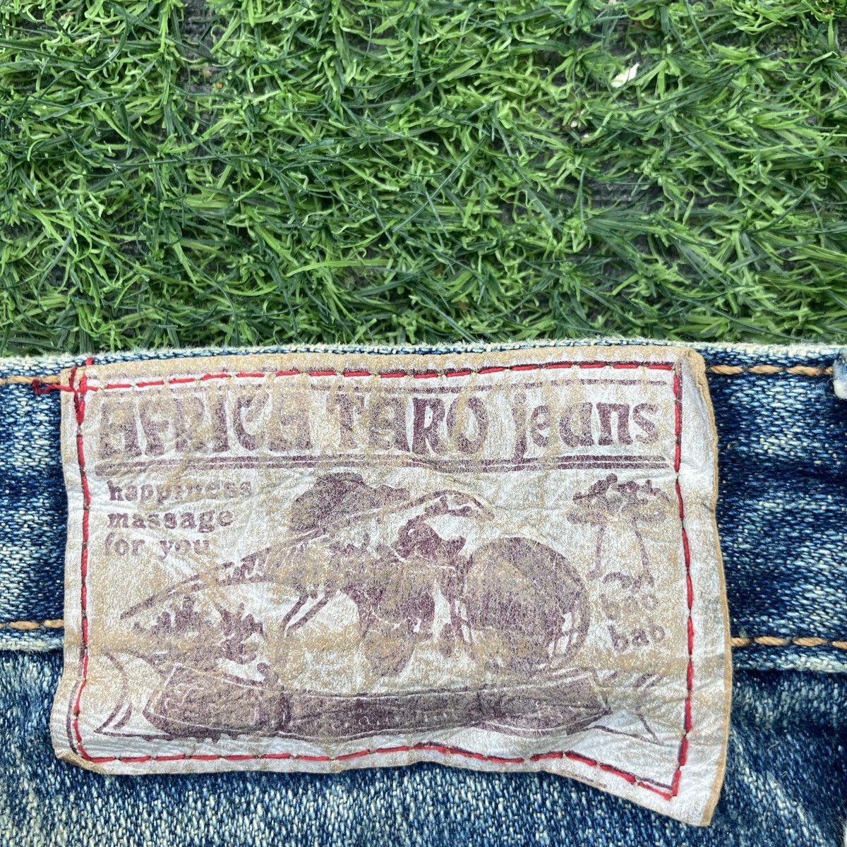 Beauty Beast AFRICA TARO RIPPED JEANS Size 32" / US 10 / IT 46 - 11 Thumbnail