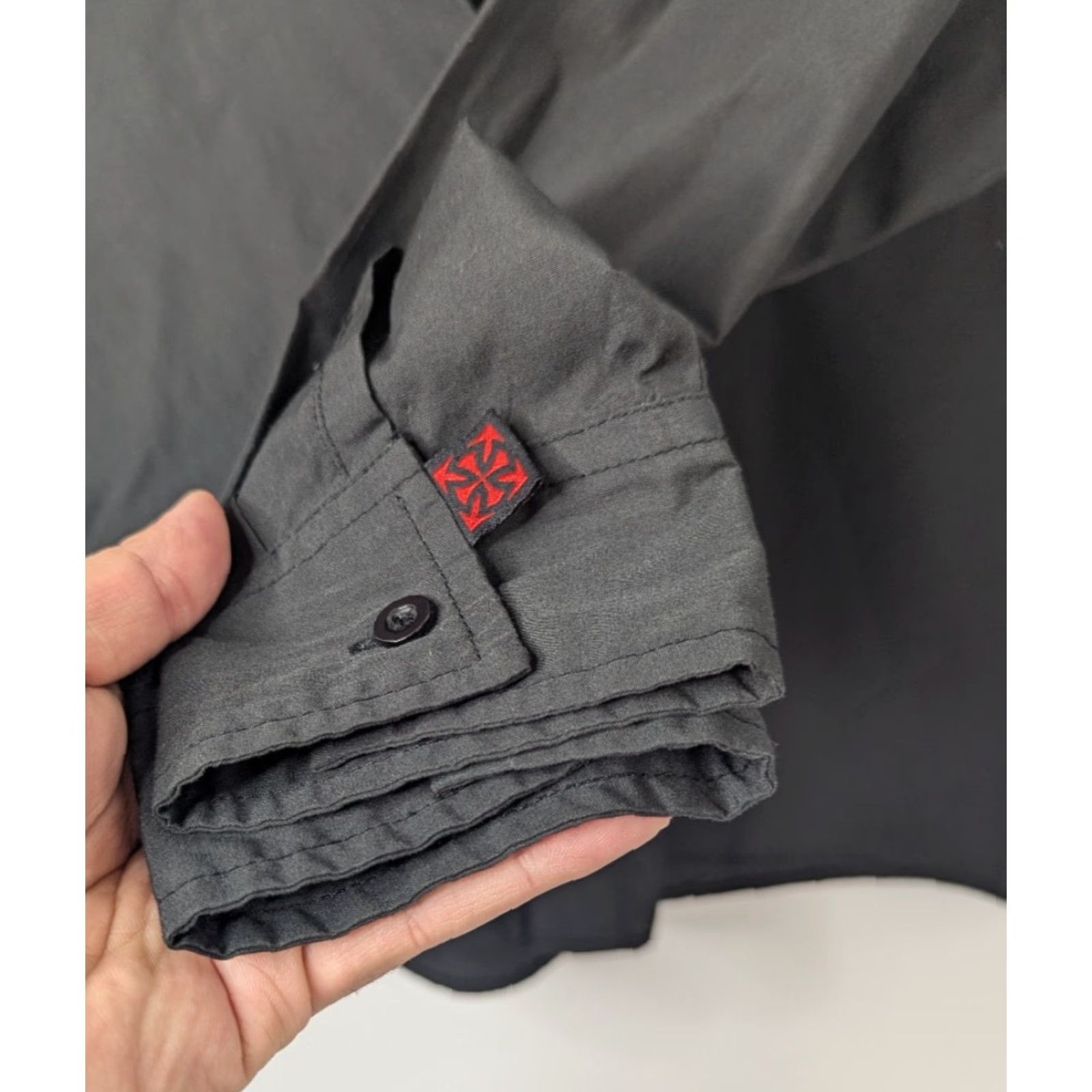 Vintage Independent Shirt Mens M Black Long Sleeve Button-Up Y2K Skater - Black Cotton Blend, Solid, Casual, Regular Fit, Collar Point, Size M Size US M / EU 48-50 / 2 - 3 Thumbnail