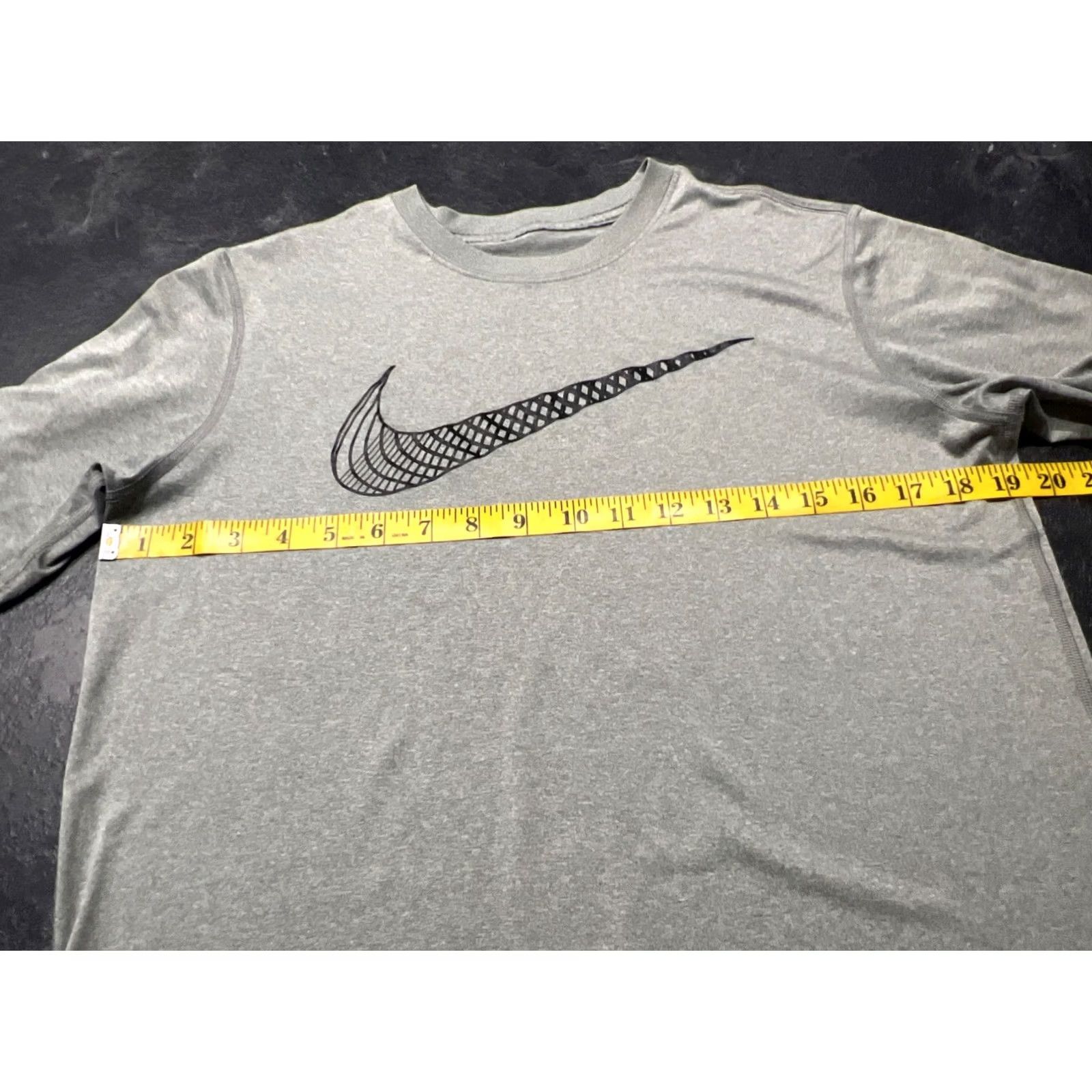 Nike Nike Shirt Boys XL Gray Black Swoosh Basketball Athletic Polyester T-Shirt Graphic Tee Logo Sports Size US XL / EU 56 / 4 - 6 Thumbnail