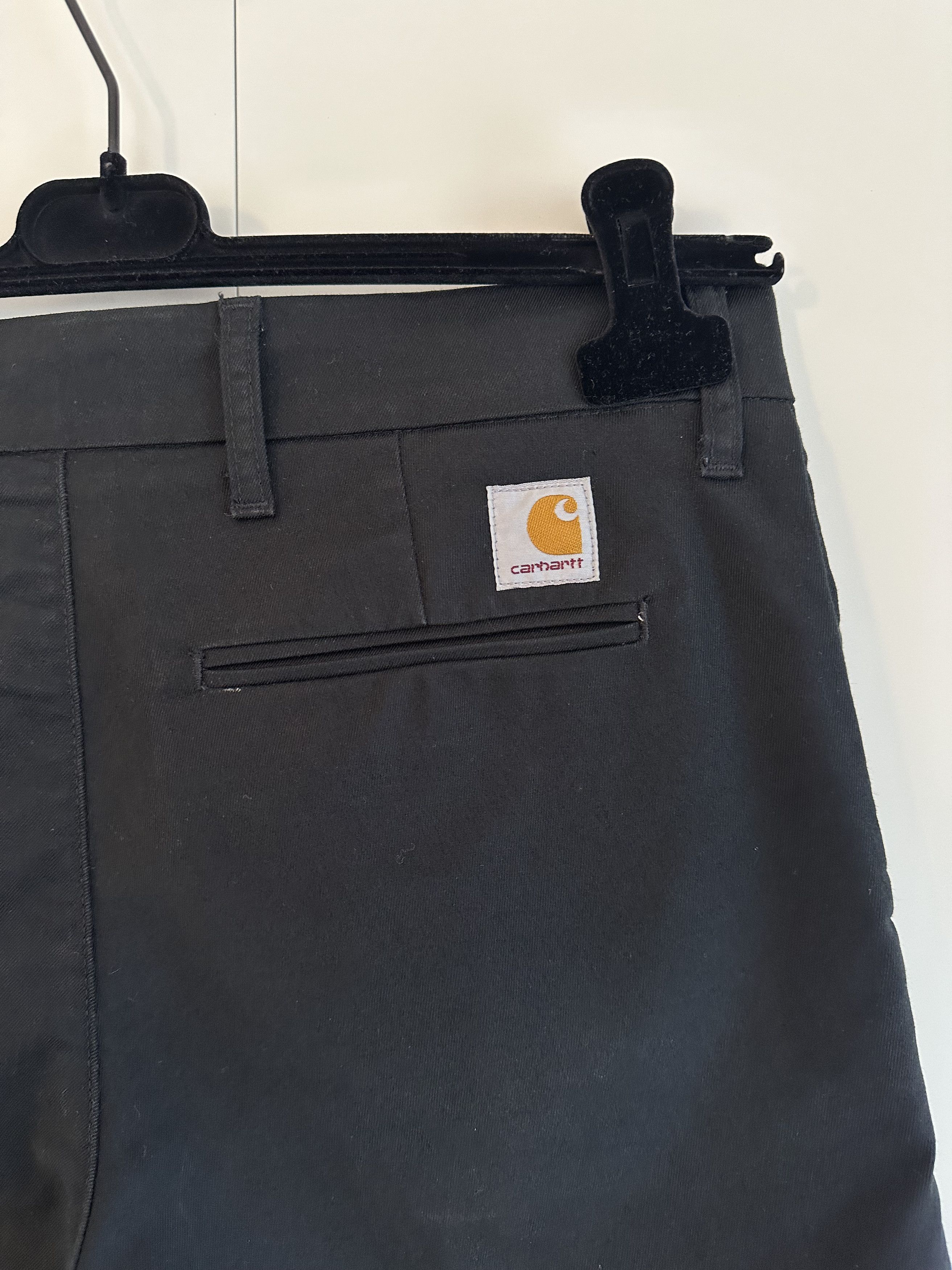 Carhartt × Carhartt Wip Men's shorts in almost new condition Size US 31 - 4 Thumbnail