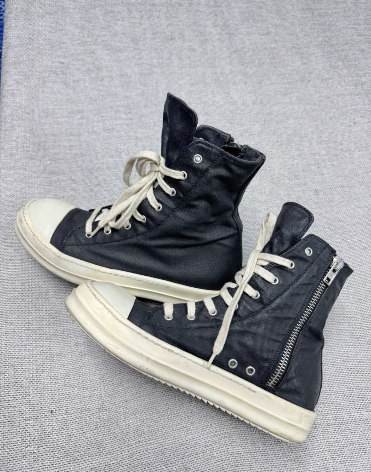 Rick Owens Rick Owens DRKSHDW Waxed Canvas High Top Sneakers K37 Size US 8 / EU 41 - 4 Thumbnail