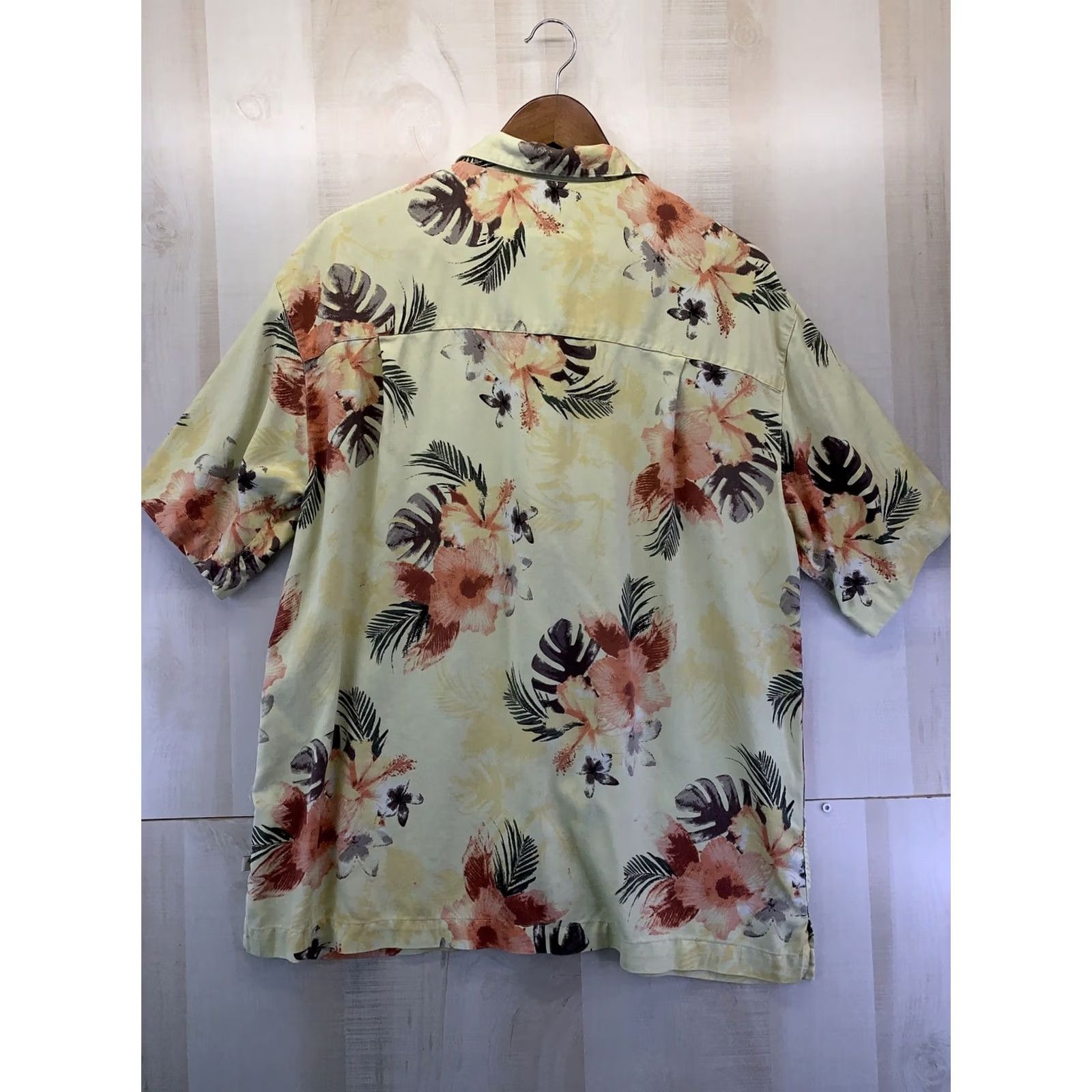 Vintage VINTAGE Island Shores Mens Button-Up Silk Floral Hawaiian Tropical Shirt L Yellow 5421 Mens Size US L / EU 52-54 / 3 - 4 Thumbnail