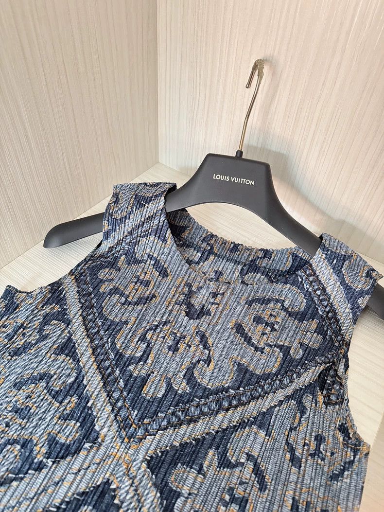 Other Issey Miyake size:4 Blue-gray denim long top dress Size S / US 4 / IT 40 - 2 Thumbnail