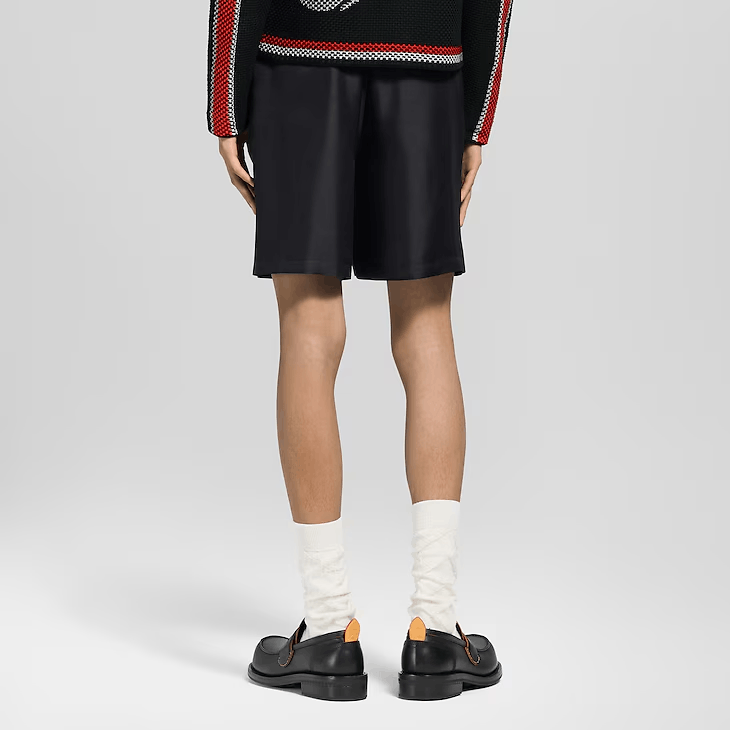 Louis Vuitton Printed Signature Silk Shorts Size US 34 / EU 50 - 3 Thumbnail