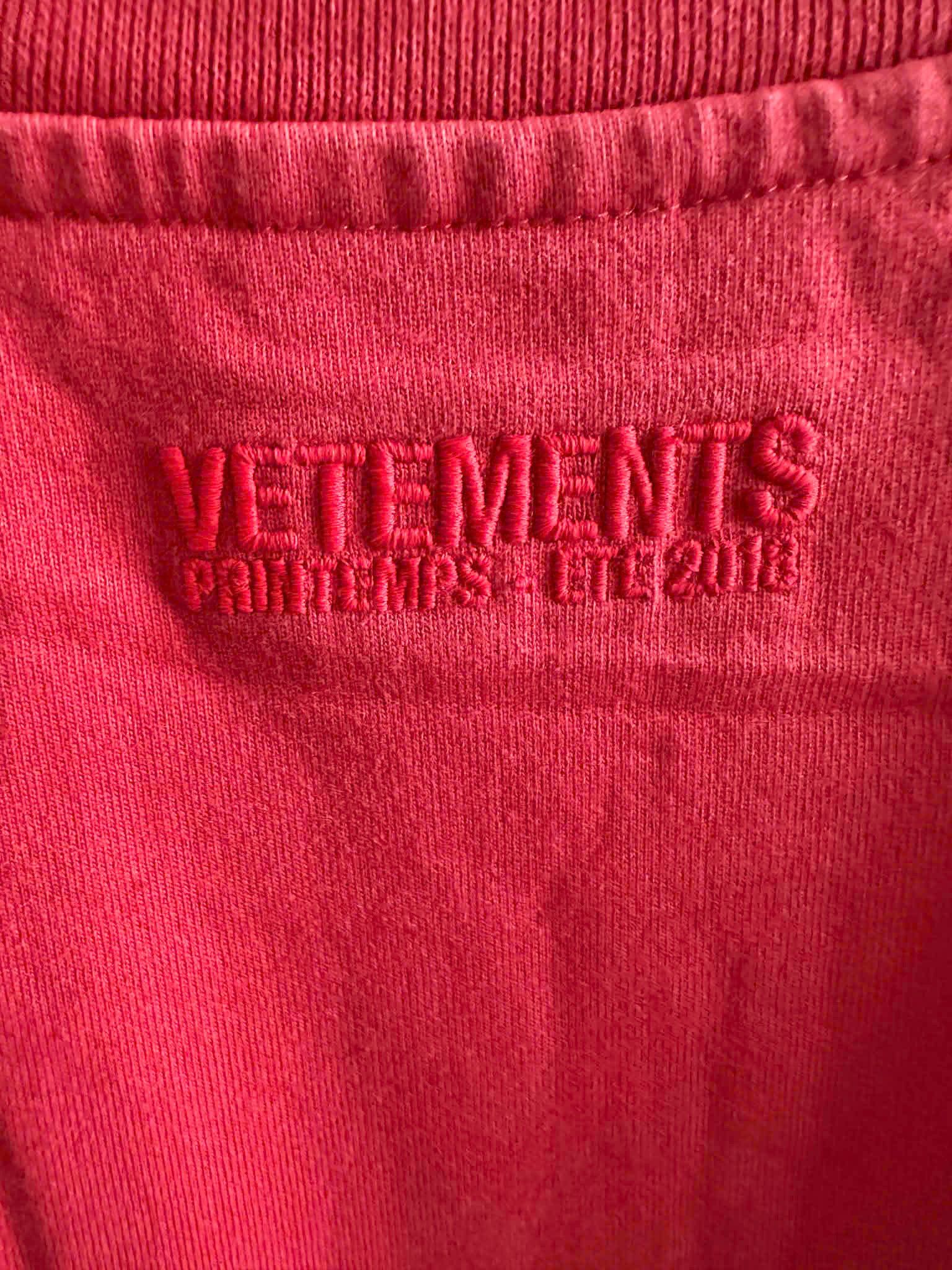 Vetements VETEMENS T SHIRT Size US XS / EU 42 / 0 - 9 Thumbnail