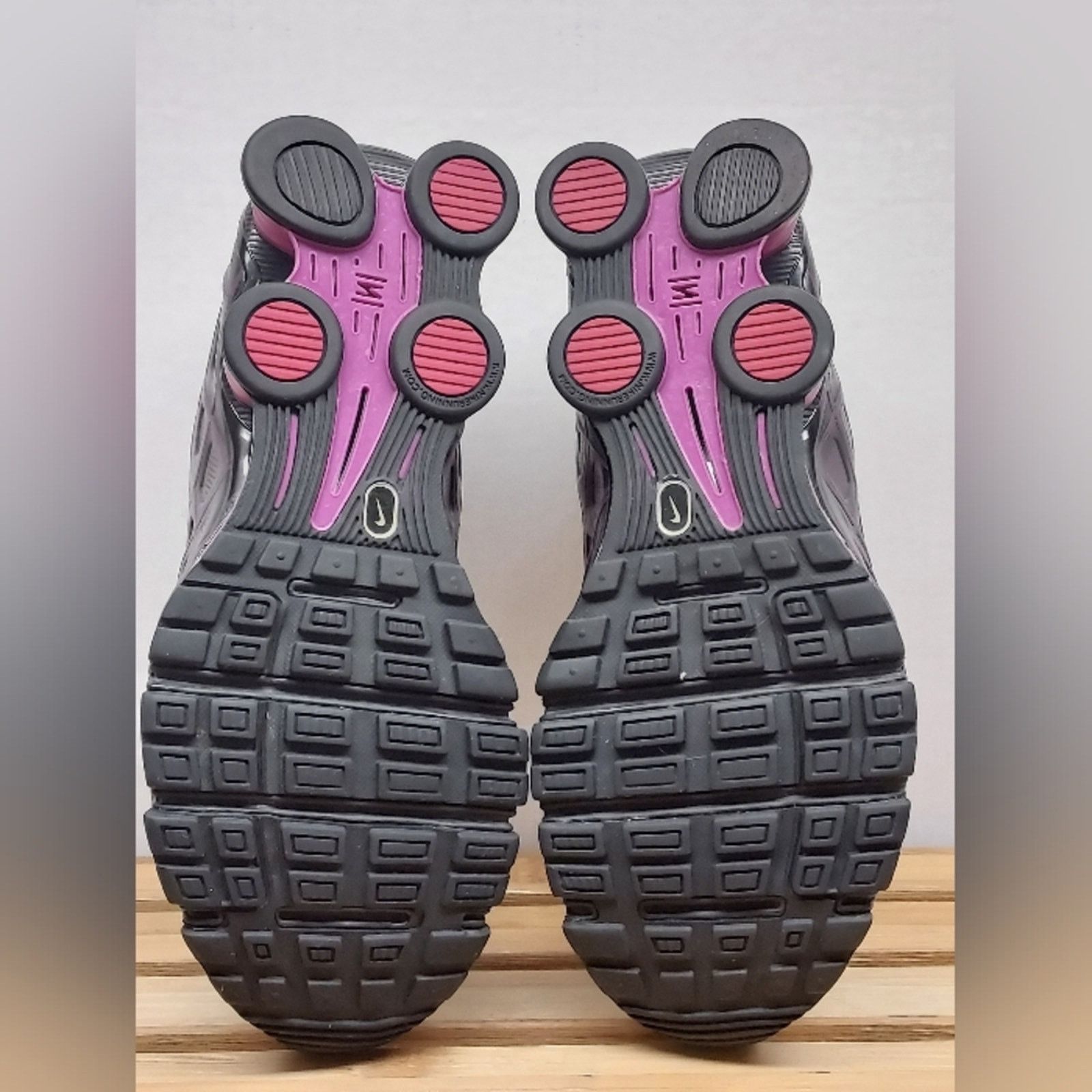 Nike Nike Womens Black Shox Turbo XII Athletic Shoes Size 9.5 Size US 9.5 / IT 39.5 - 4 Thumbnail
