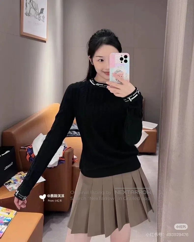 Hermes Hermes Black Chain Embossed Jacquard Texture Long Sleeve T Size XS / US 0-2 / IT 36-38 - 9 Thumbnail