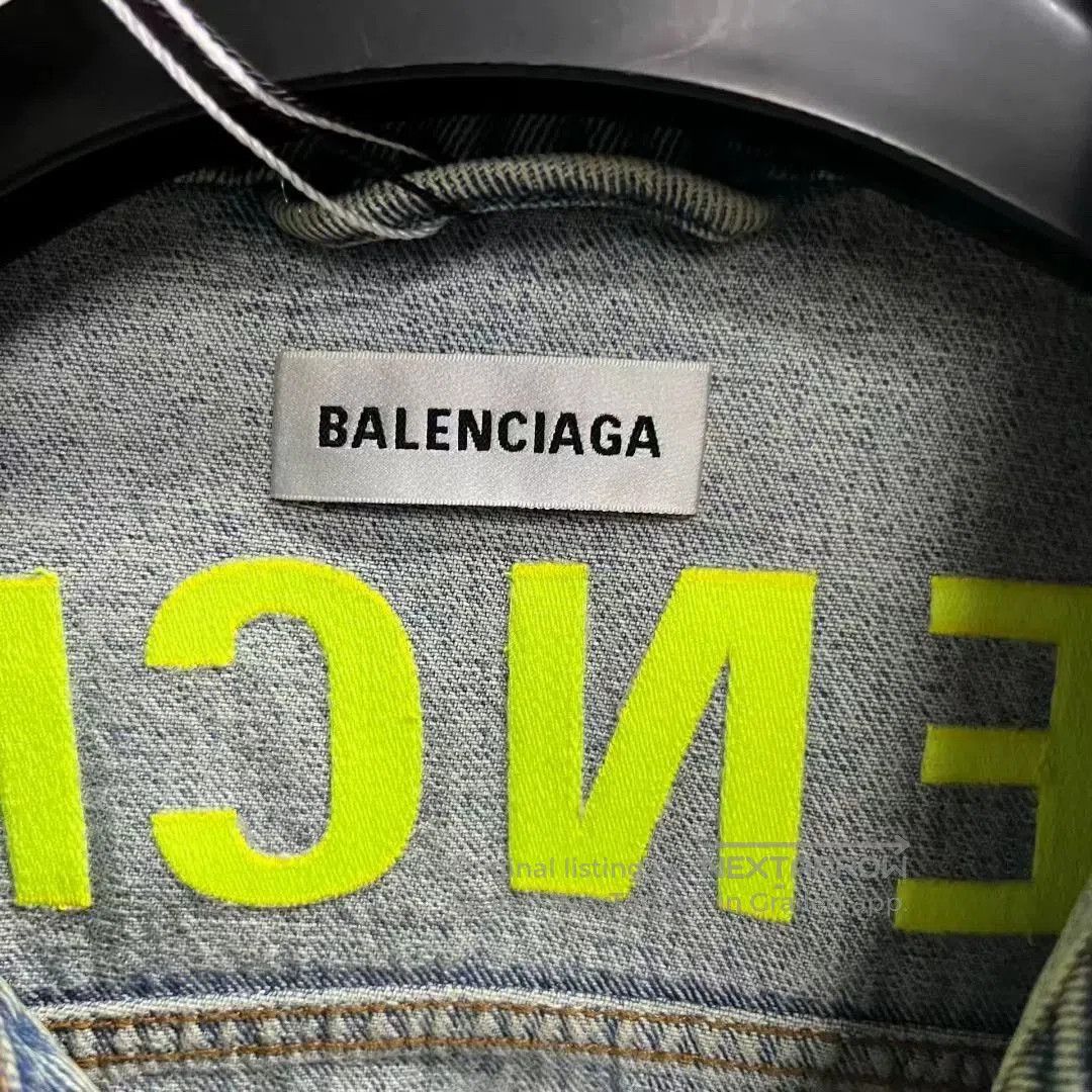 Balenciaga balenciaga fitted long sleeve denim jacket. Size US S / EU 44-46 / 1 - 3 Thumbnail