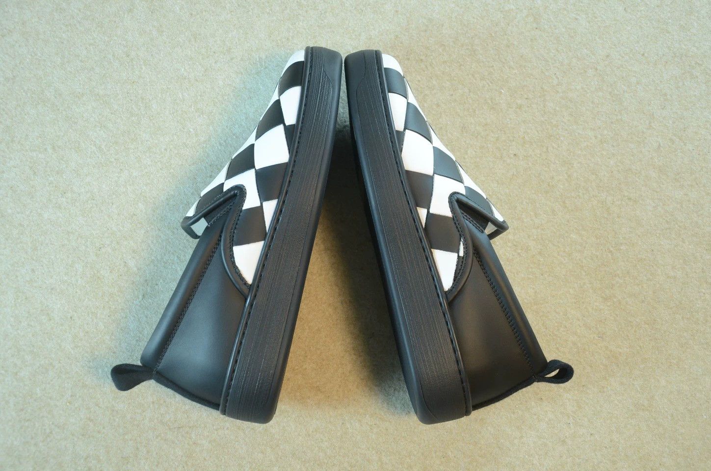Bottega Veneta Bottega Veneta Black & White Woven Leather Sneaker 40 Size US 8 / IT 38 - 9 Thumbnail