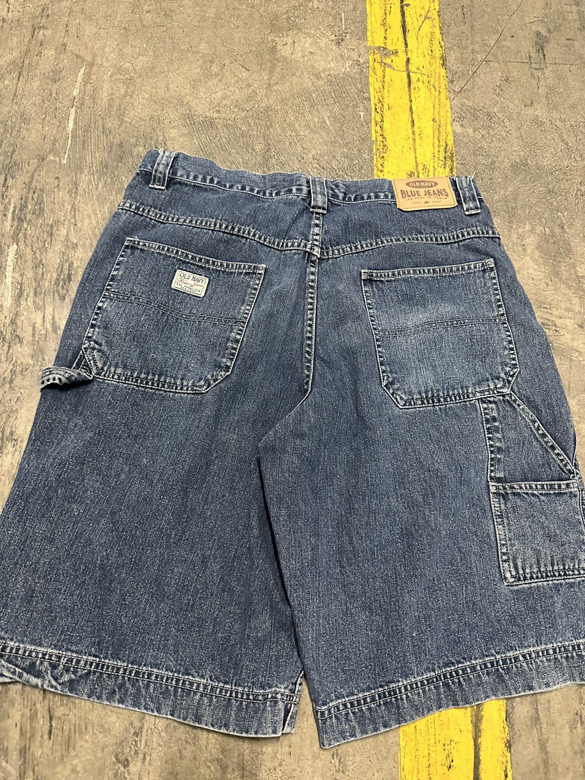 Old Navy × Vintage Vintage old navy cargo jorts Size US 34 / EU 50 - 2 Thumbnail