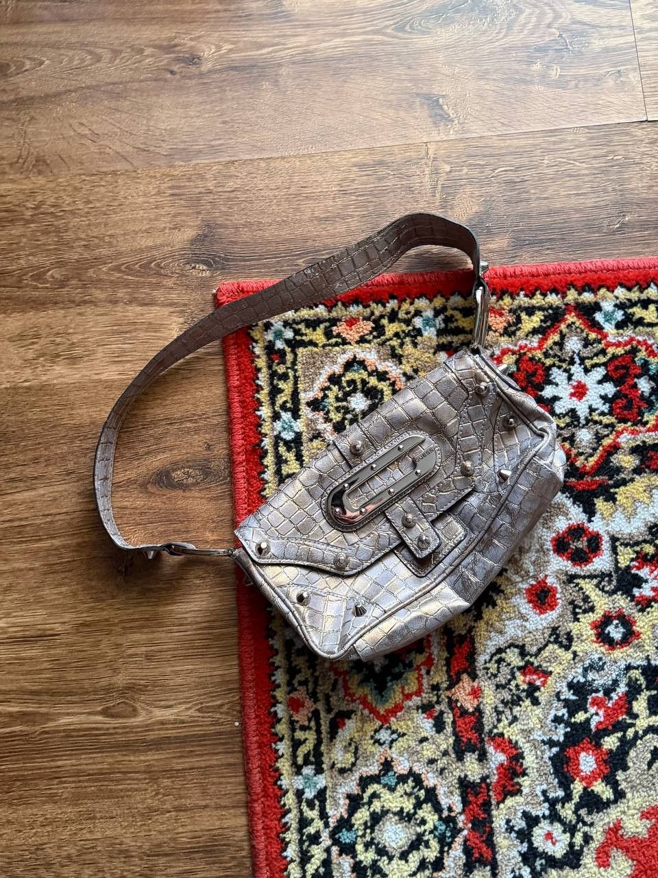 Guess Guess Y2K Avant-Garde Streetwear Archive Japan Clutch Bag Size ONE SIZE - 2 Thumbnail