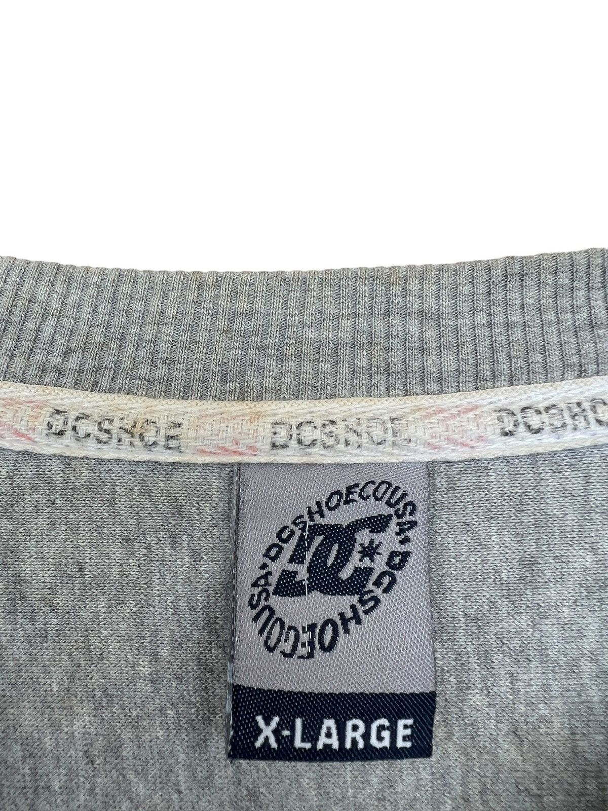 Vintage Vintage Y2K DC Shouse Big Embroidered Baggy Boxy Sweatshirt Size US L / EU 52-54 / 3 - 5 Thumbnail