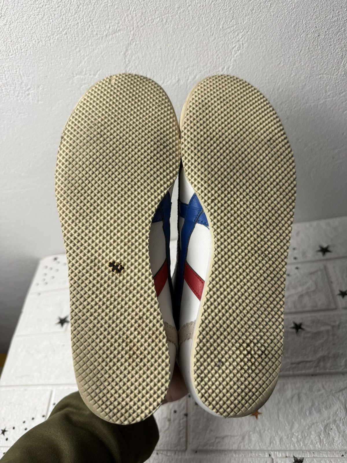 Onitsuka Tiger TOKYO Onitsuka Tiger Mexico 66 Mid Runner US7 UK6.5 EUR40 Size US 7 / EU 40 - 8 Thumbnail