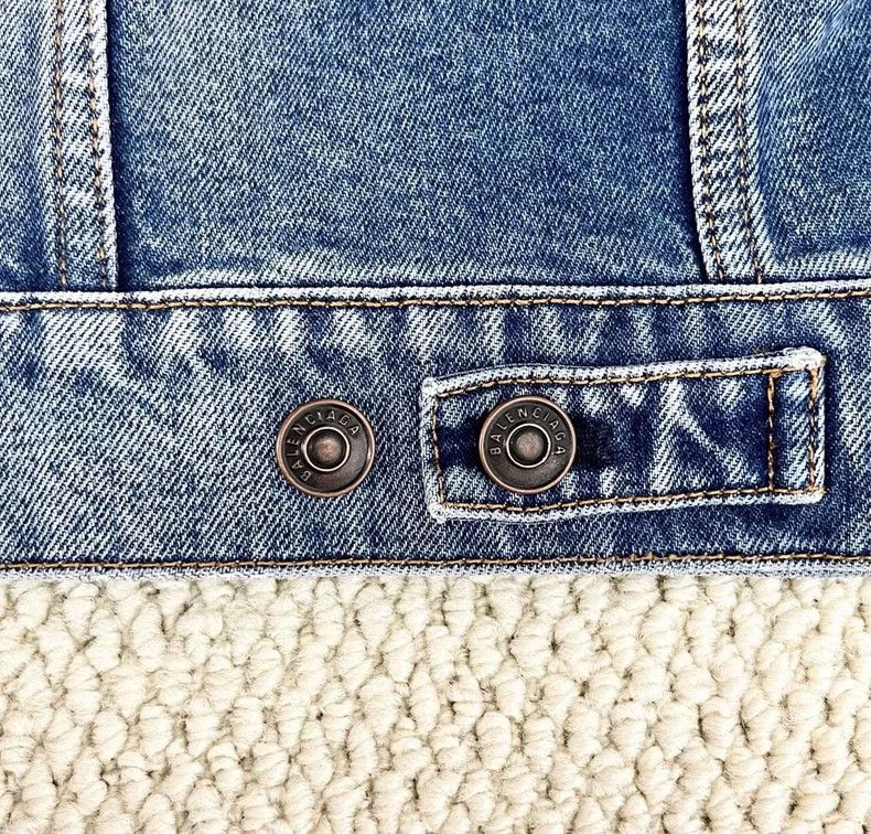 Balenciaga Balenciaga Blue Washed Destroyed Back Embroidered Double B Size US S / EU 44-46 / 1 - 6 Thumbnail