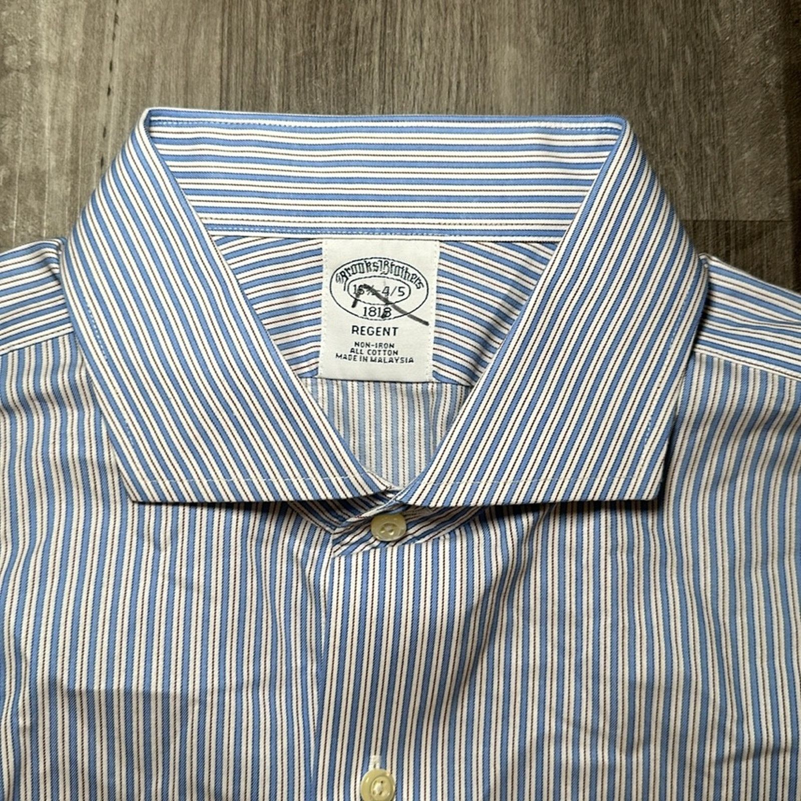 Brooks Brothers Brooks Brothers Regent Non-Iron - 16.5 34/35 (Large) Size US L / EU 52-54 / 3 - 5 Thumbnail
