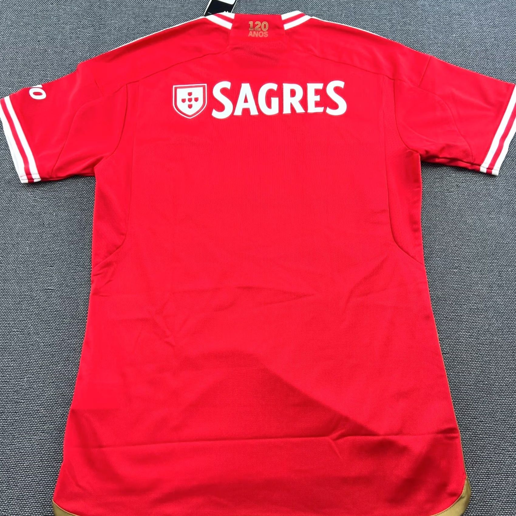 Adidas BNWT Benfica Adidas 2023-2024 Home Football Jersey Mens Medium Adult Red Shirt Size US M / EU 48-50 / 2 - 3 Thumbnail