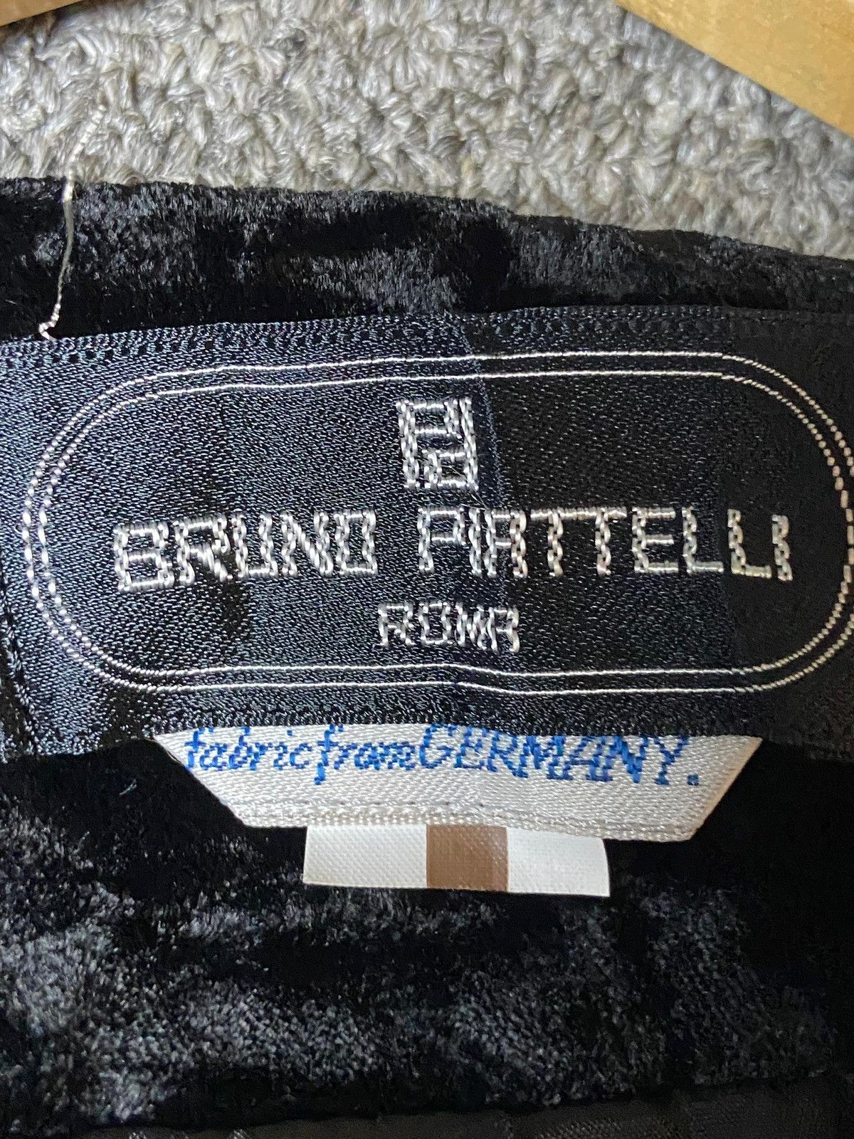 Bruno Piattelli × Designer × Vintage Bruno Piattelli Roma Brand Velvet Jacket (127) Size US XXS / EU 40 - 5 Thumbnail