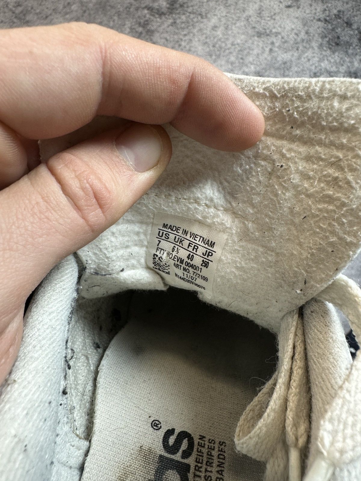 Adidas × Vintage Y2K adidas samba shoes Streetwear casual rare hype Vintage Size US 7 / EU 40 - 8 Thumbnail