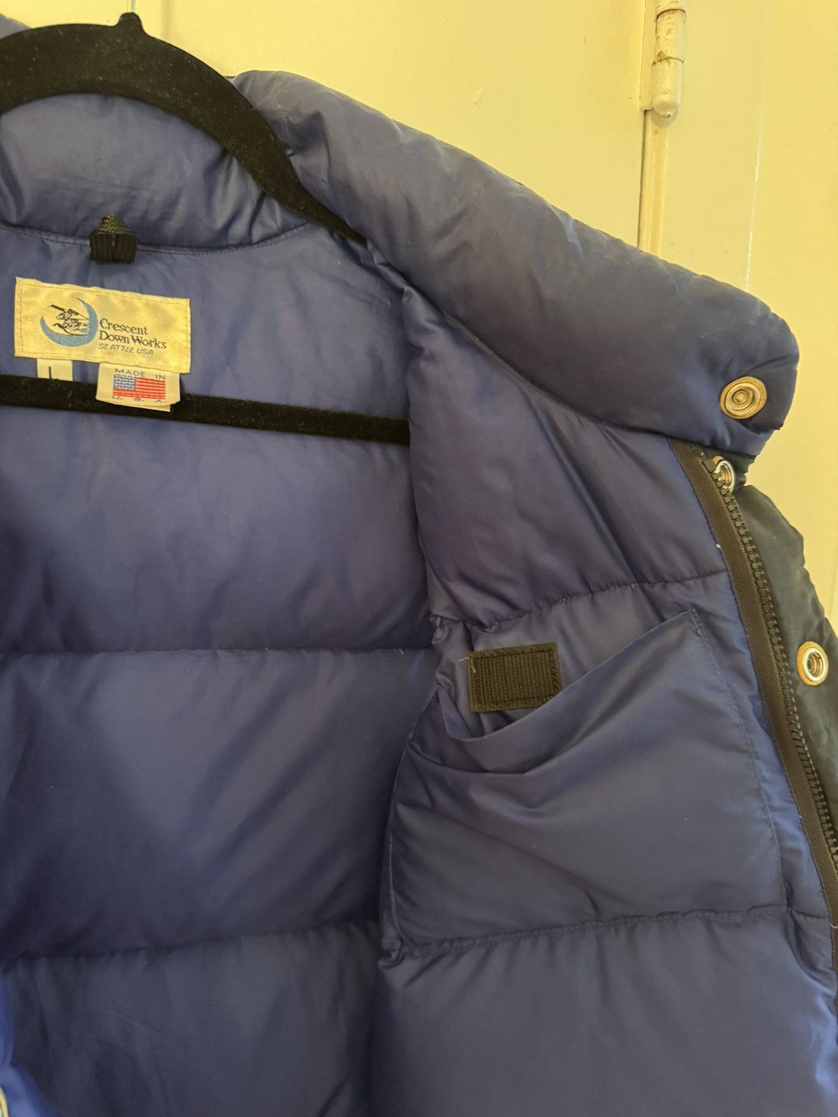 Crescent Down Works Crescent Down Works Puffer Vest Sz Large Nylon Black Size US L / EU 52-54 / 3 - 9 Thumbnail