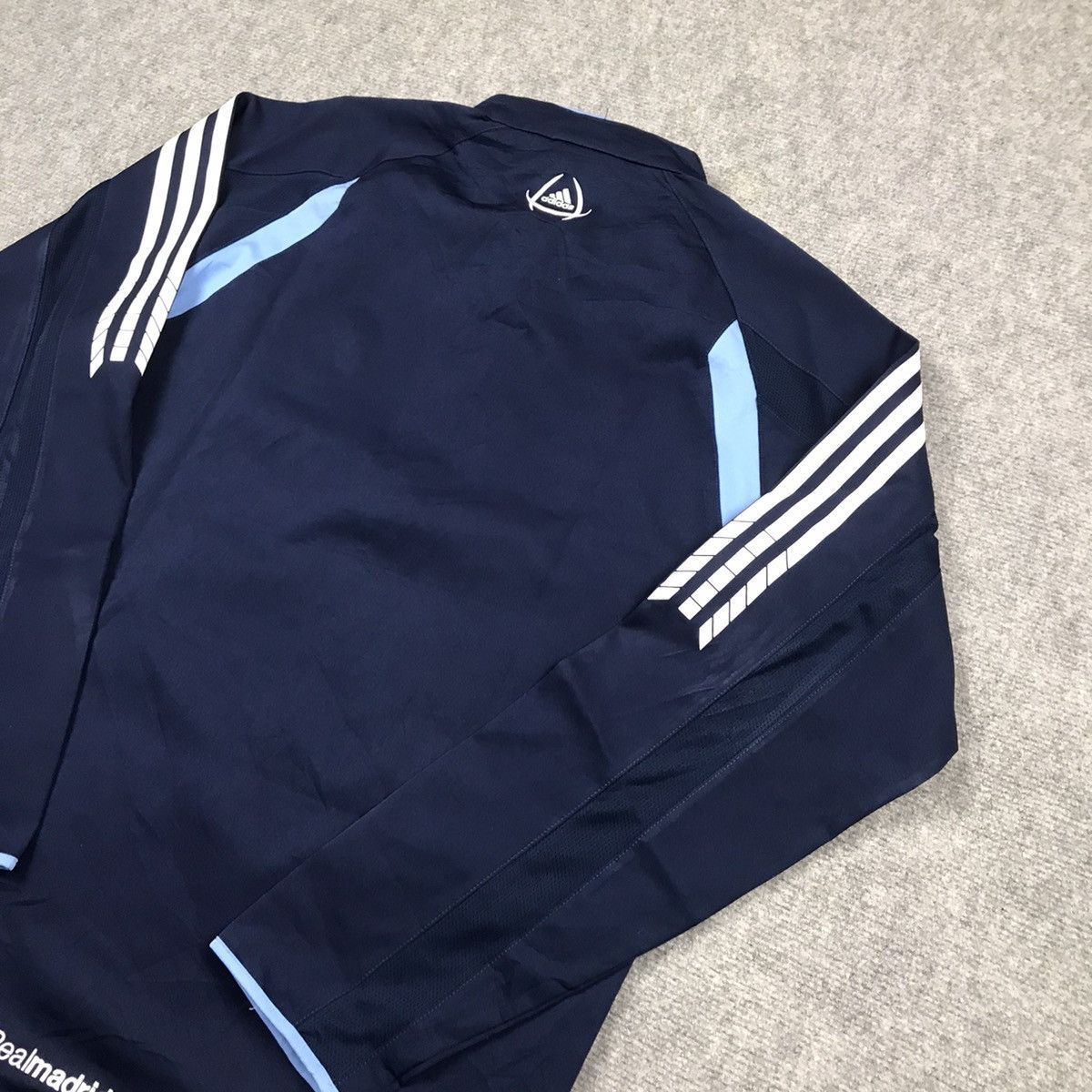 Adidas × Vintage REAL MADRID X ADIDAS TRAINING JACKET LONG SLEEVE Size US L / EU 52-54 / 3 - 8 Thumbnail