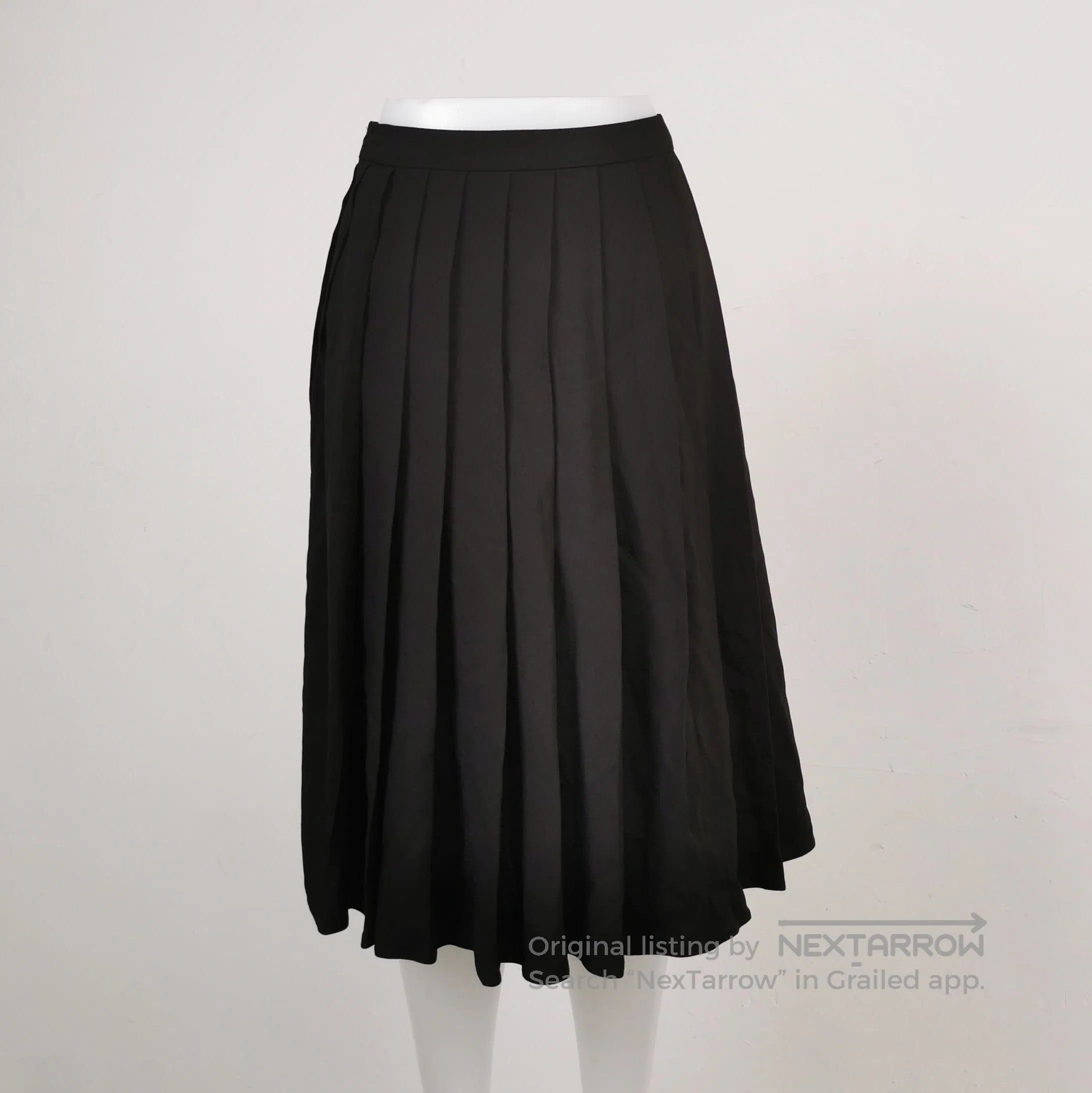 Prada Prada Pleated Black Midi Skirt Size 36 . Size 22" - 2 Thumbnail