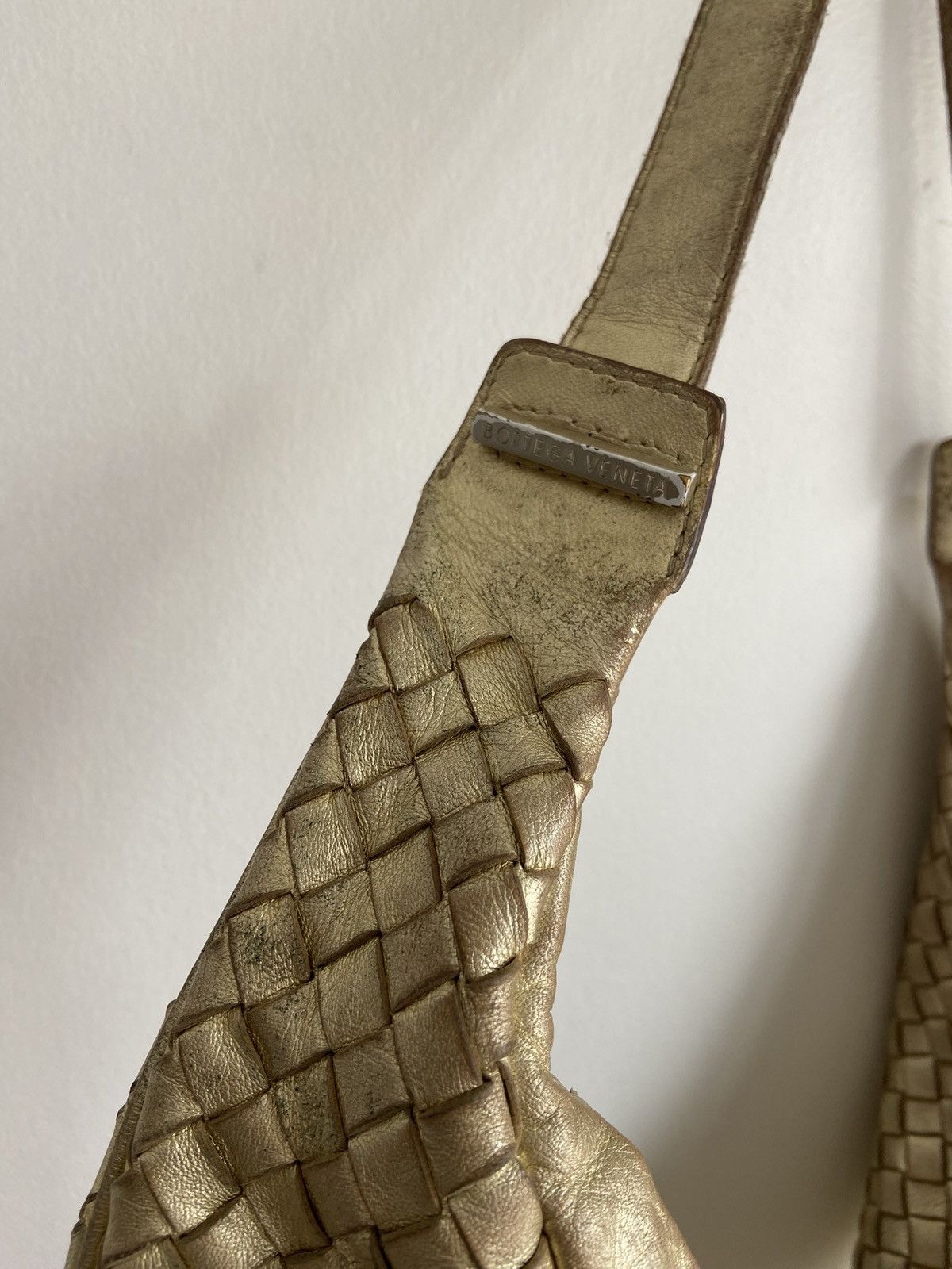 Bottega Veneta Bottega Veneta Gold Intrecciato Hobo Bag Size ONE SIZE - 10 Thumbnail