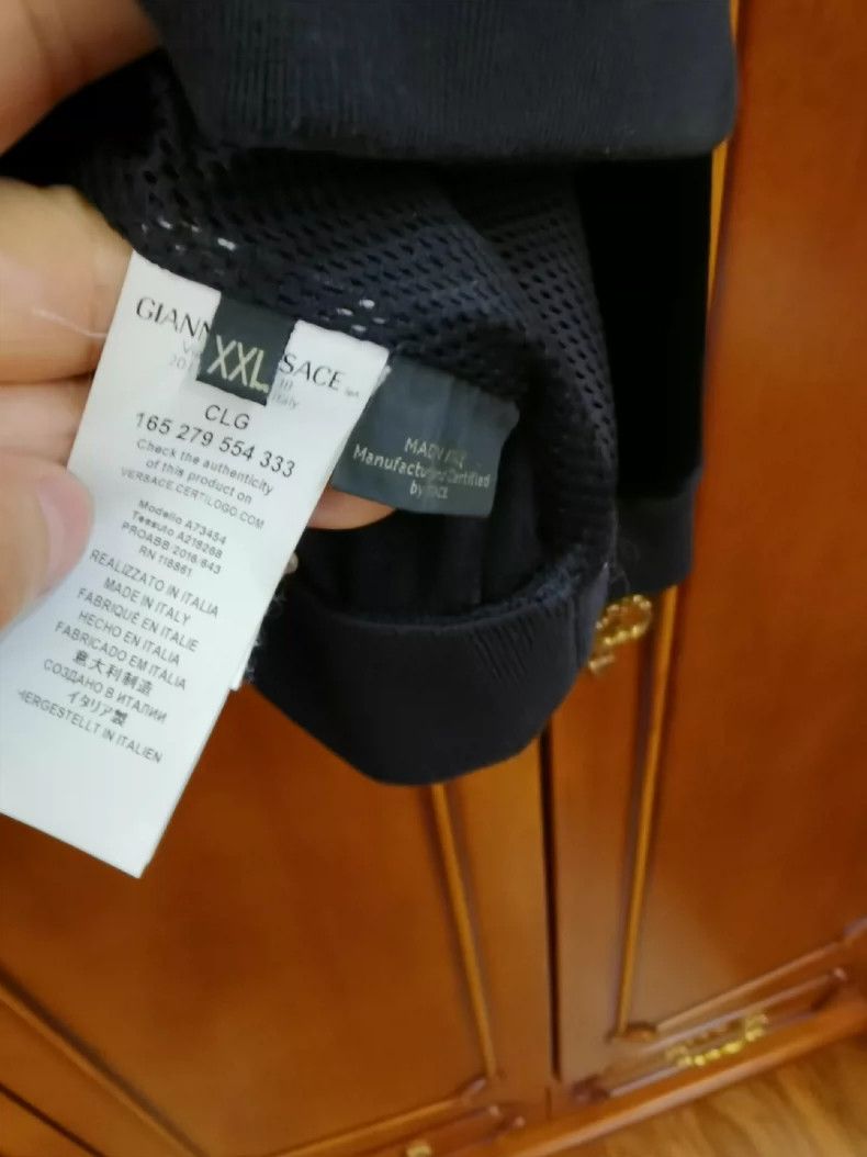 Versace Versace Men's velour hooded casual jacket Size XXL / US 16-18 / IT 52-54 - 4 Thumbnail