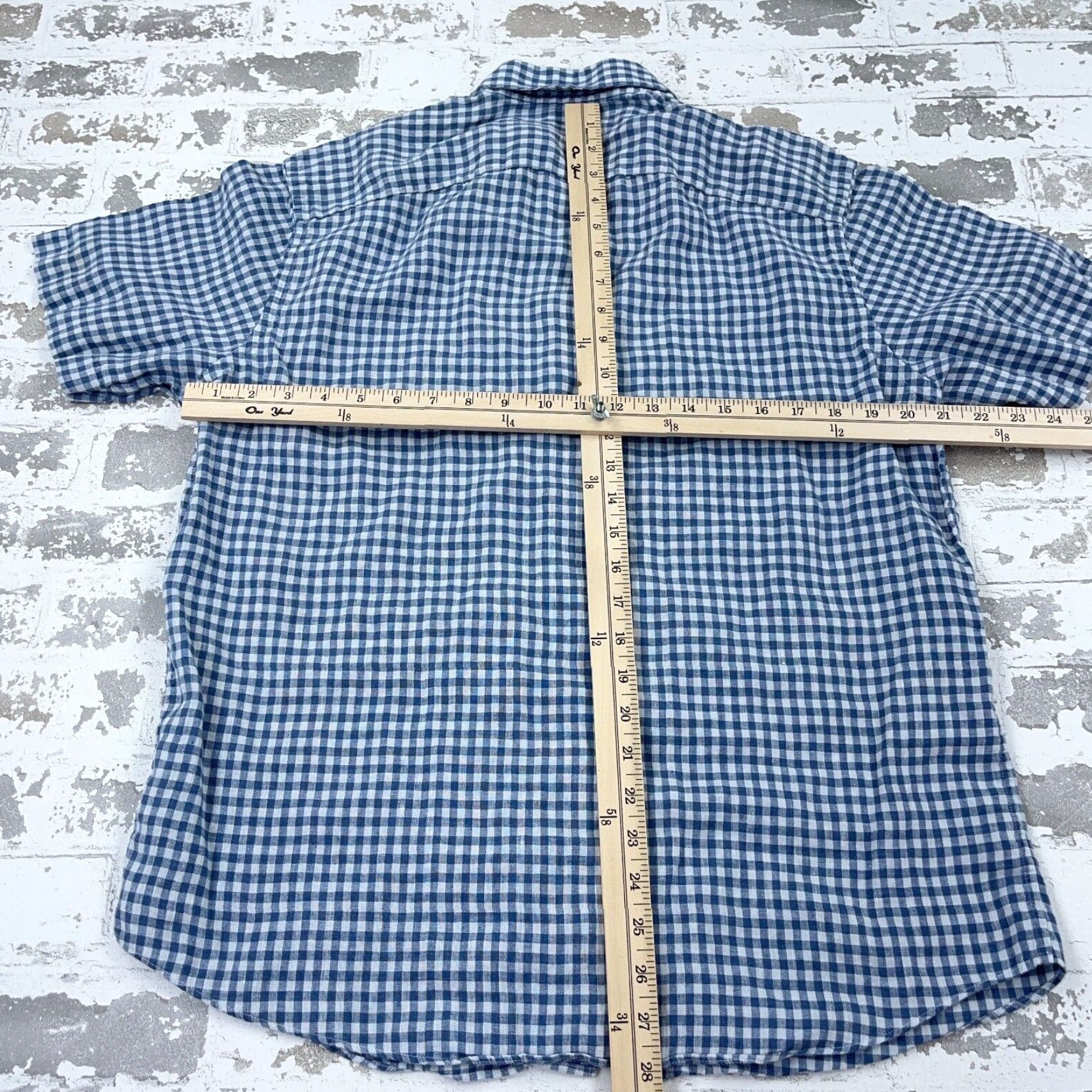 UNTUCKit UNTUCKit Shirt Men XL Blue White Slim Fit Polka Dot Button Up Casual Short Sleeve Size US XL / EU 56 / 4 - 4 Thumbnail