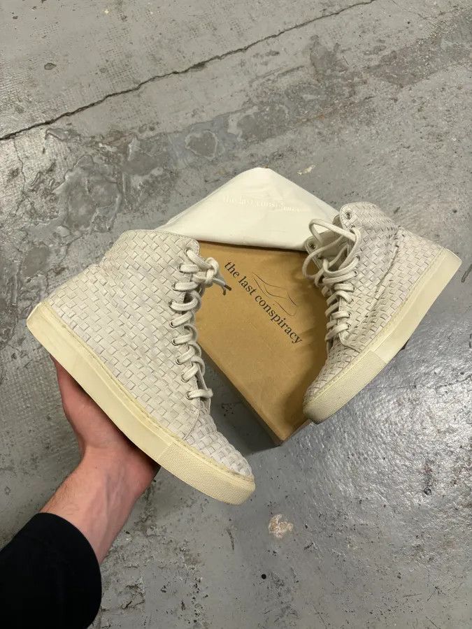 The Last Conspiracy The Last Conspiracy Cream Leather Woven High-Top Sneakers Size US 7 / EU 40 - 1 Thumbnail