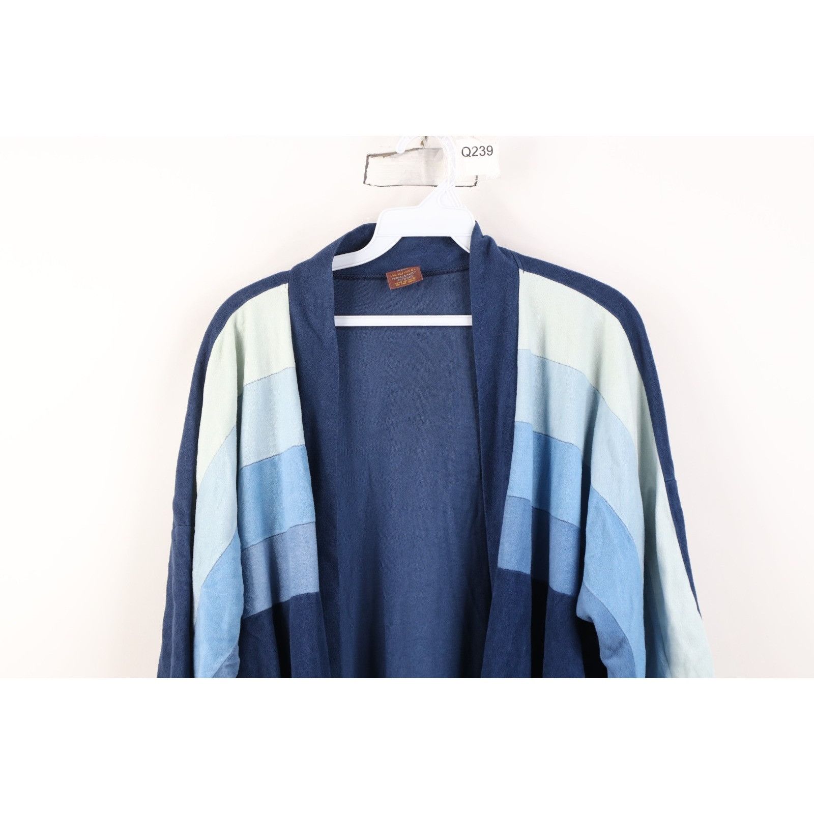 Vintage Vintage 70s Streetwear Striped Velour Belted Bath Robe Size US L / EU 52-54 / 3 - 2 Thumbnail