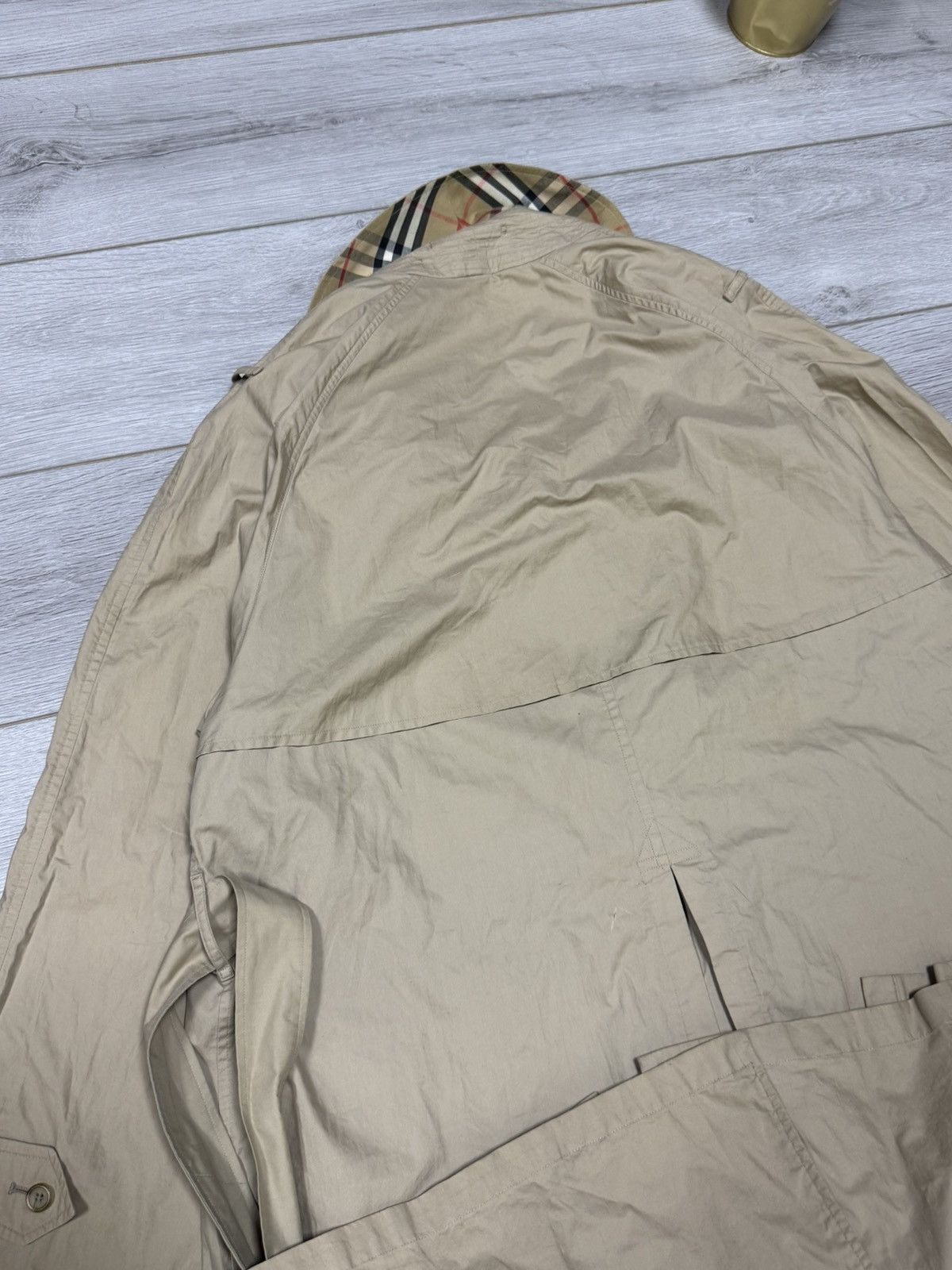 Burberry Burberry double breasted trench coat buttons vintage England Size US L / EU 52-54 / 3 - 20 Thumbnail