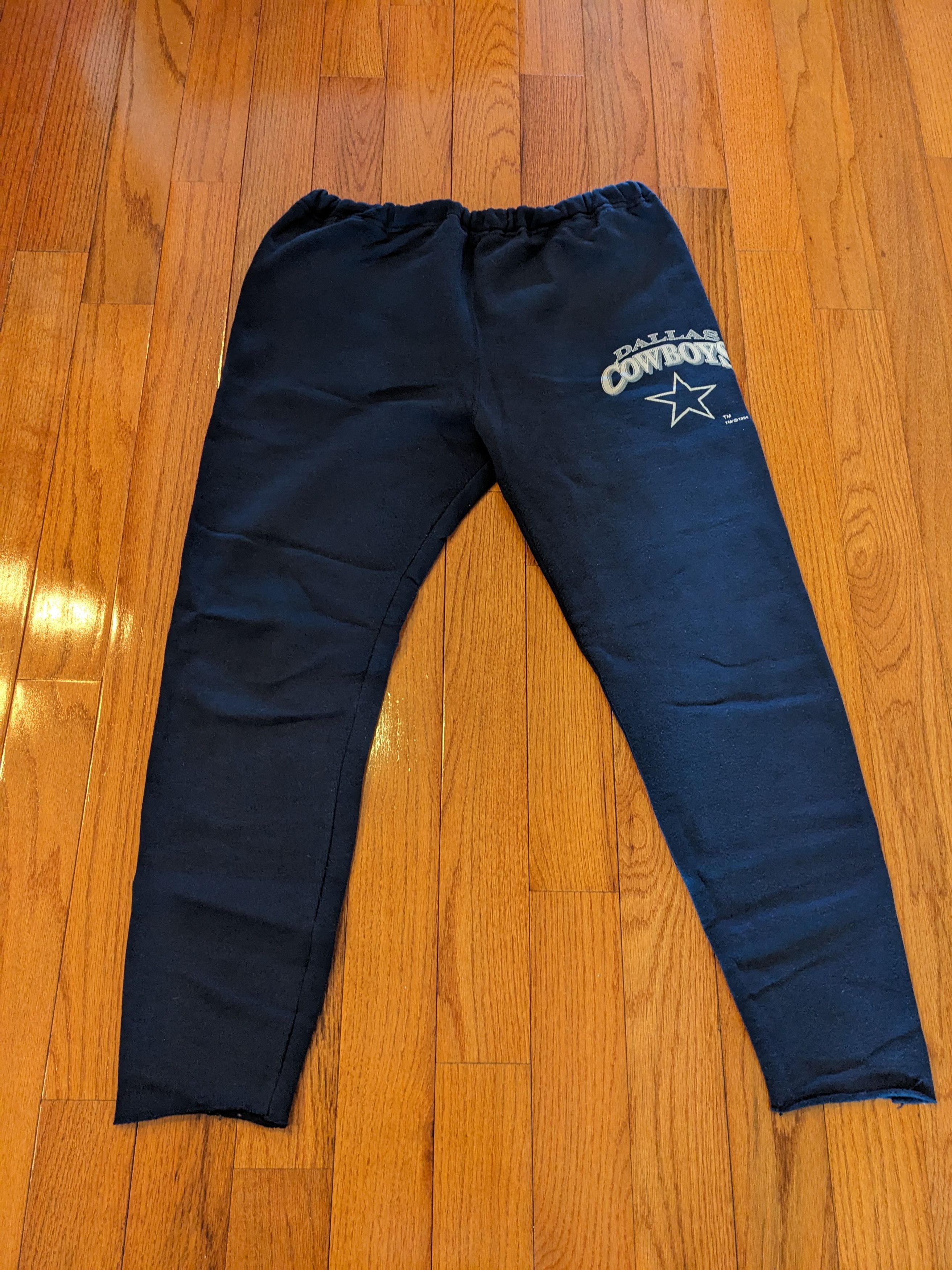 NFL × Vintage Vintage 1994 Dallas Cowboys NFL Football 34 x 28 Sweatpants Size US 34 / EU 50 - 1 Thumbnail