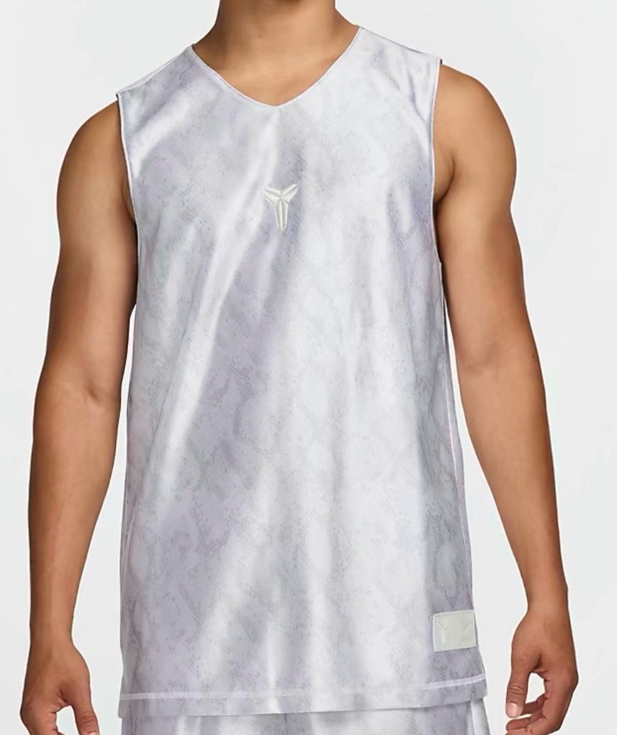 Nike Nike Kobe Bryant Halo Standard Issue Basketball Jersey BNWT Size US XL / EU 56 / 4 - 9 Thumbnail